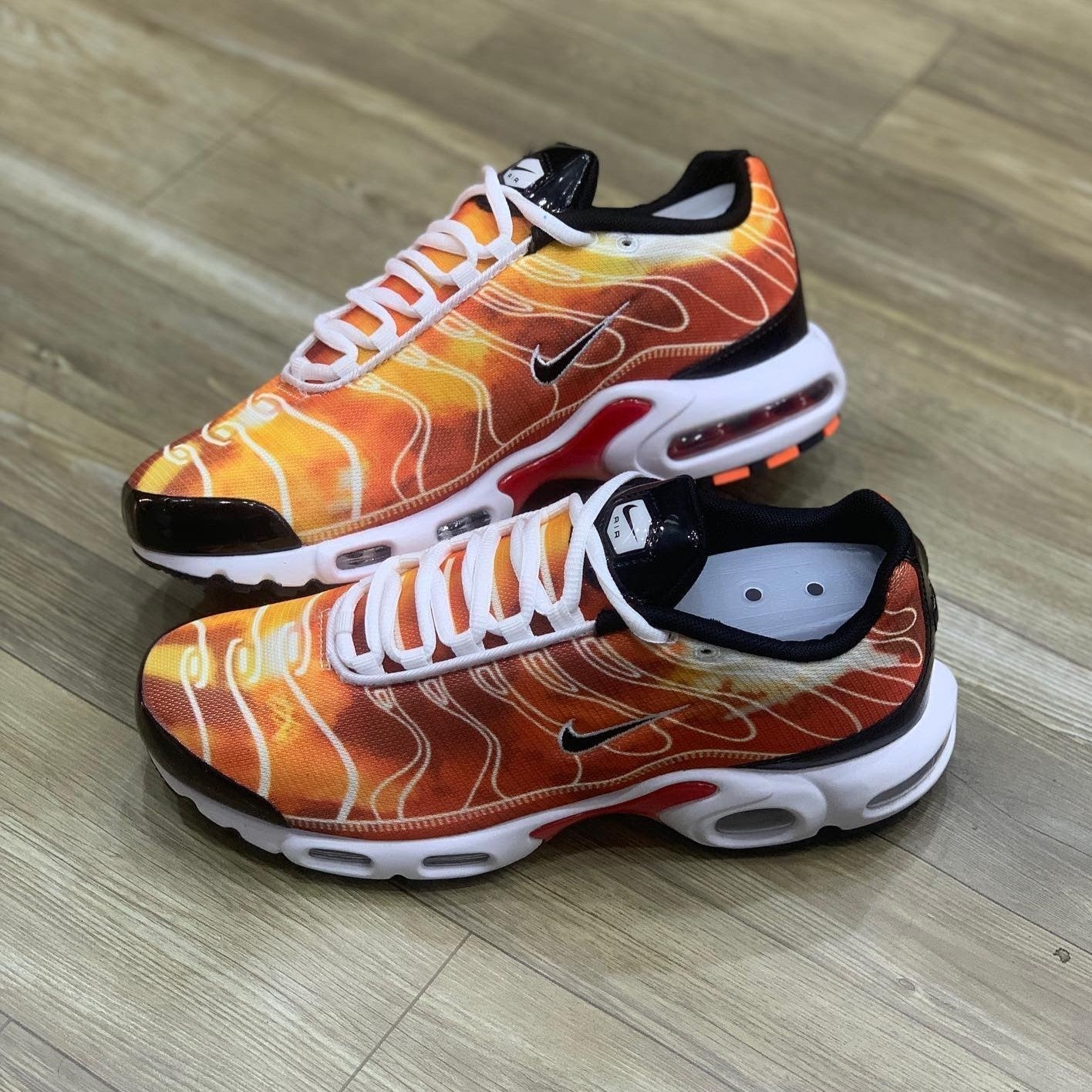 Air Max Plus TN Light Photography