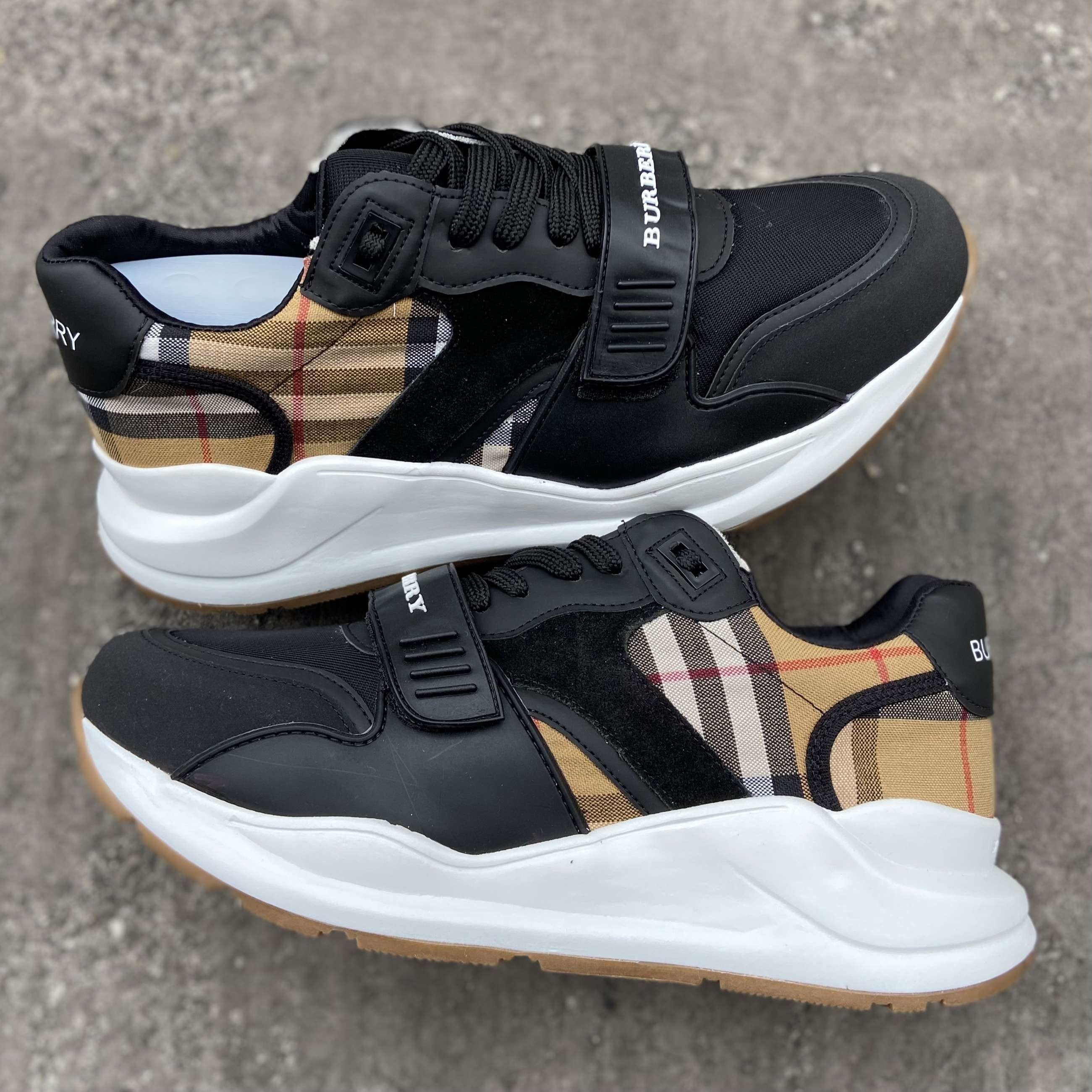 Burberry Ramsey Sneaker Black Beige