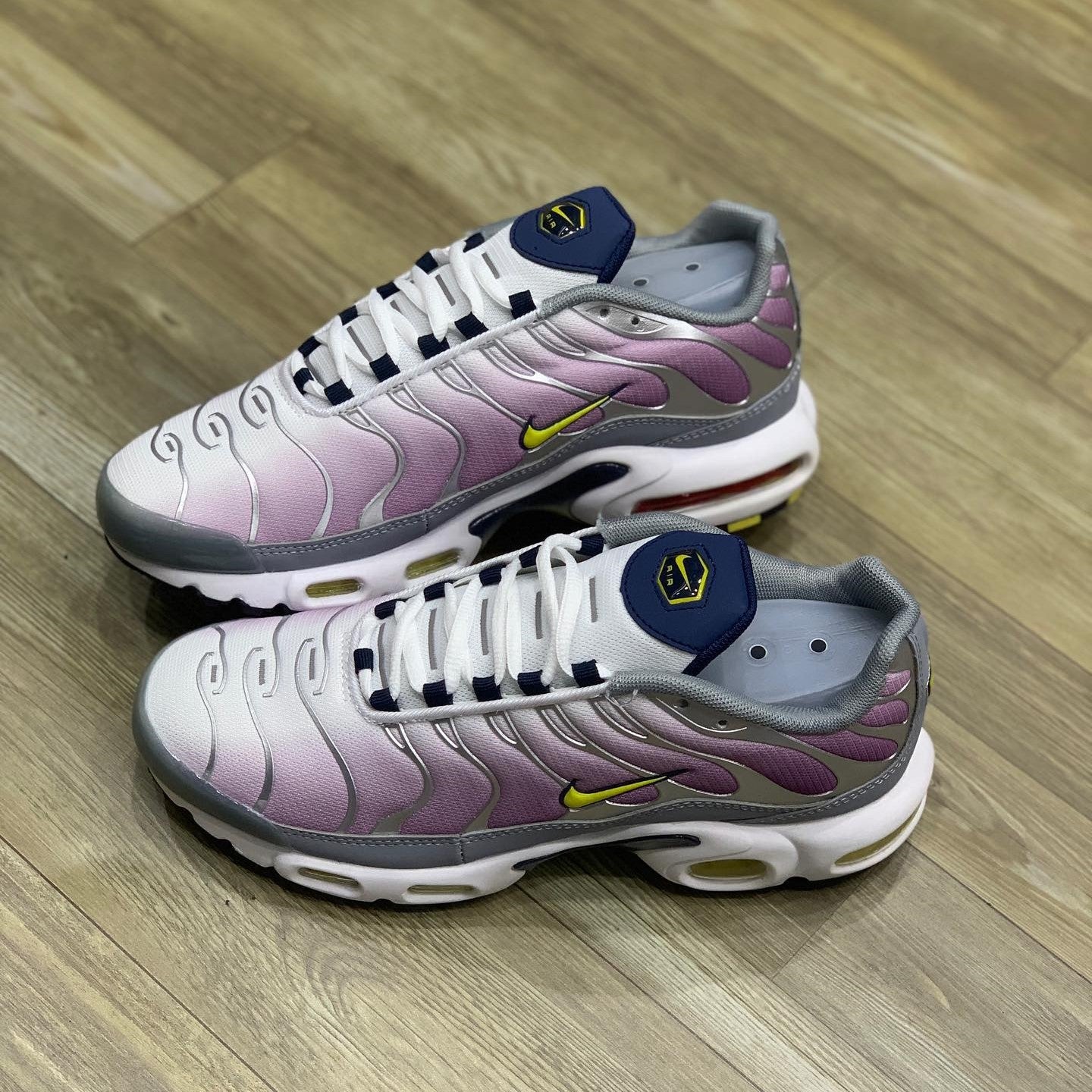 Air Max Plus TN Violet Dust High Voltage