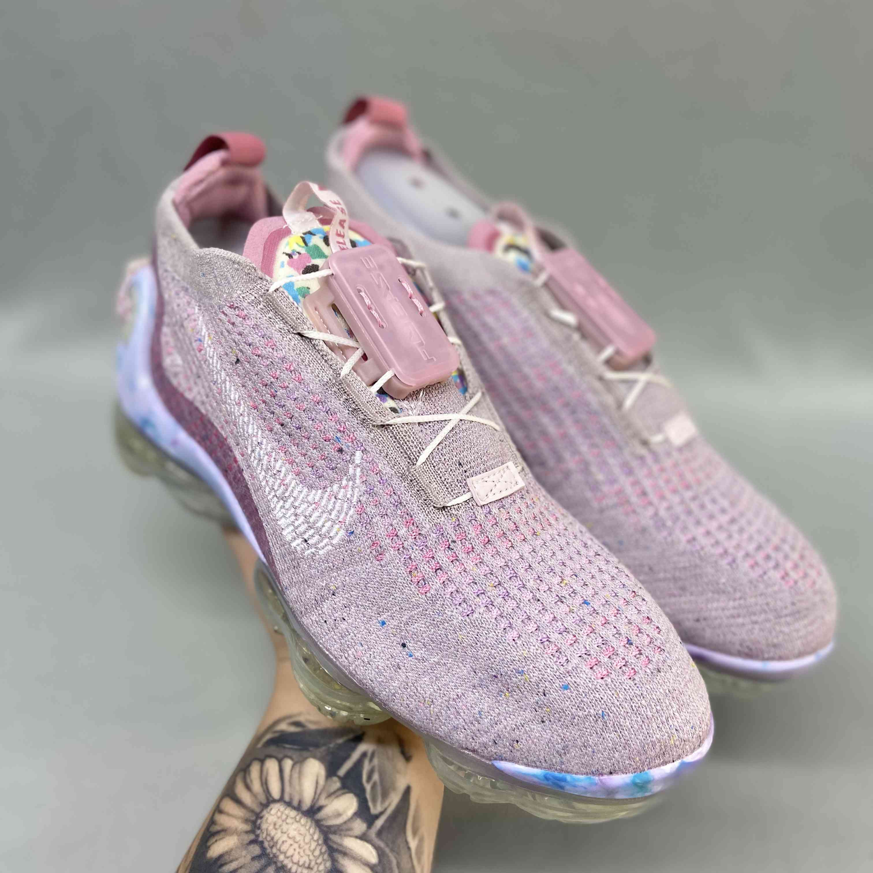 VaporMax 2020 Flyknit Light Arctic Pink