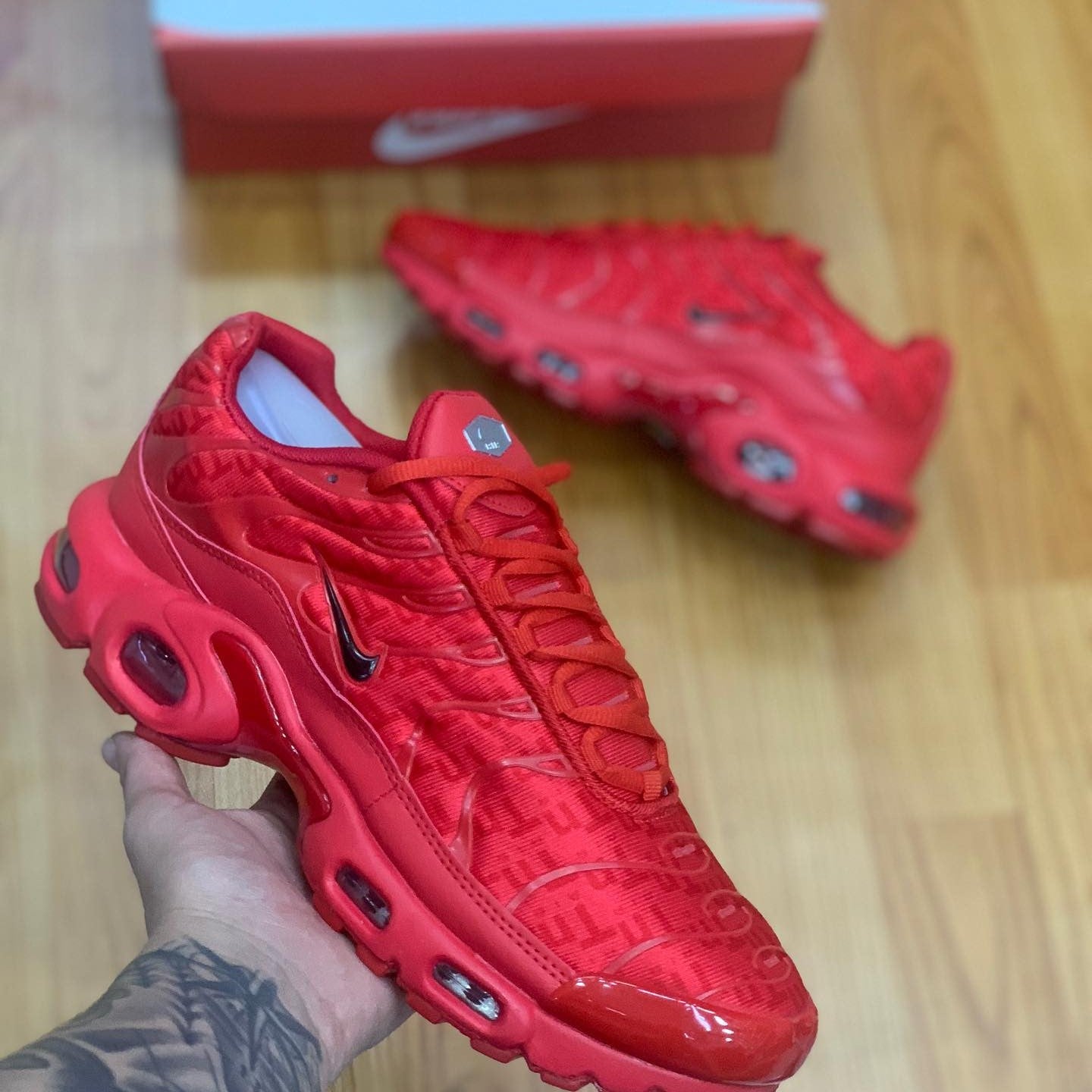 Air Max Plus TN Red Gold