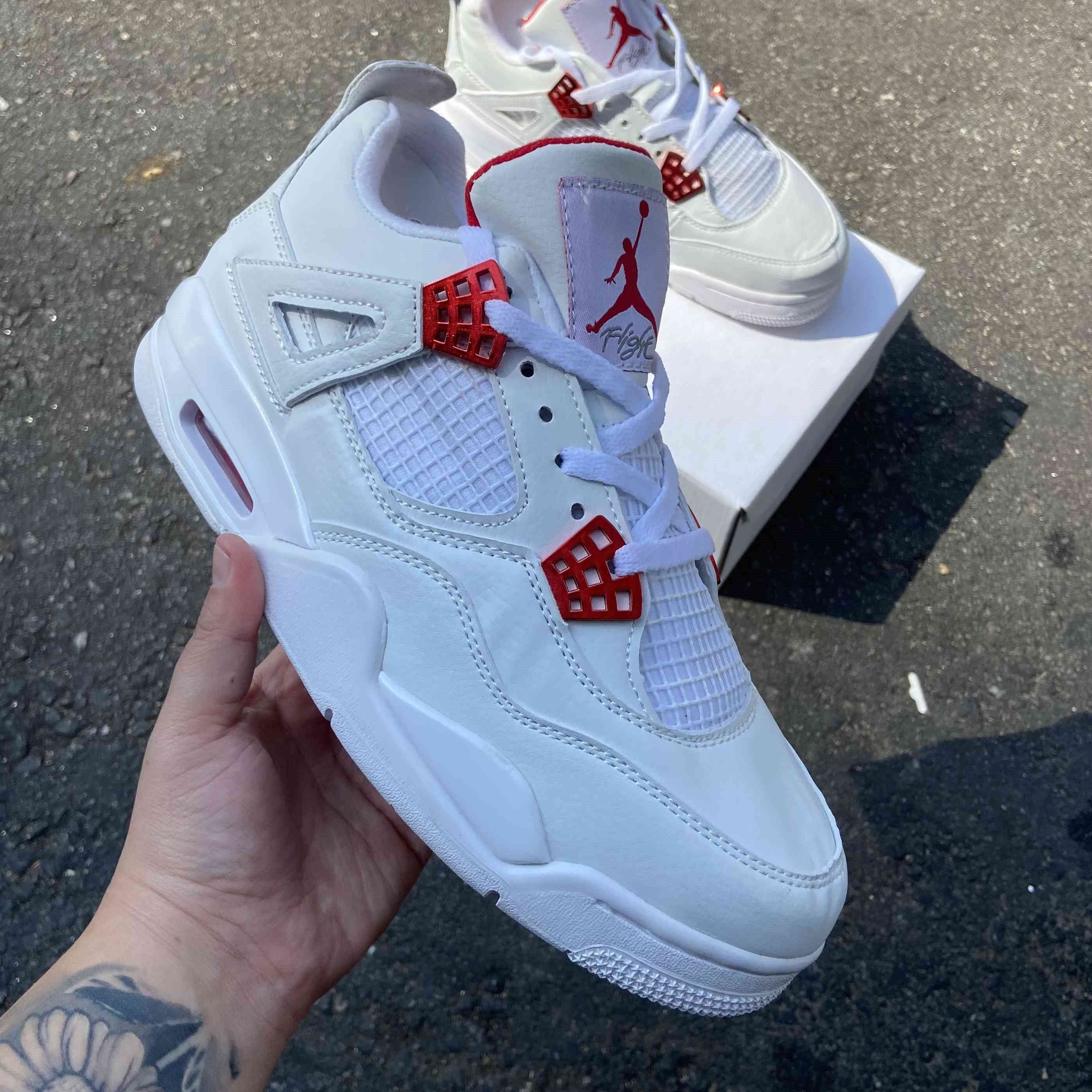 Air Jordan 4 Retro Red Metallic