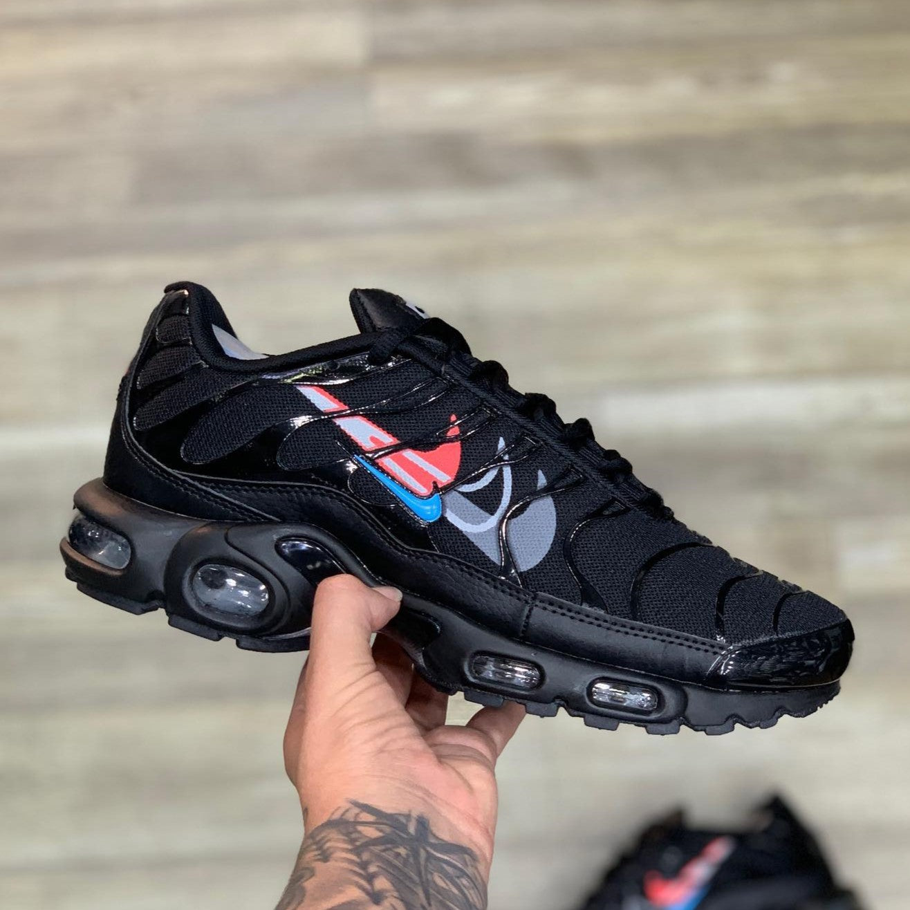 Air Max Plus TN Multi Swoosh Black Crimson