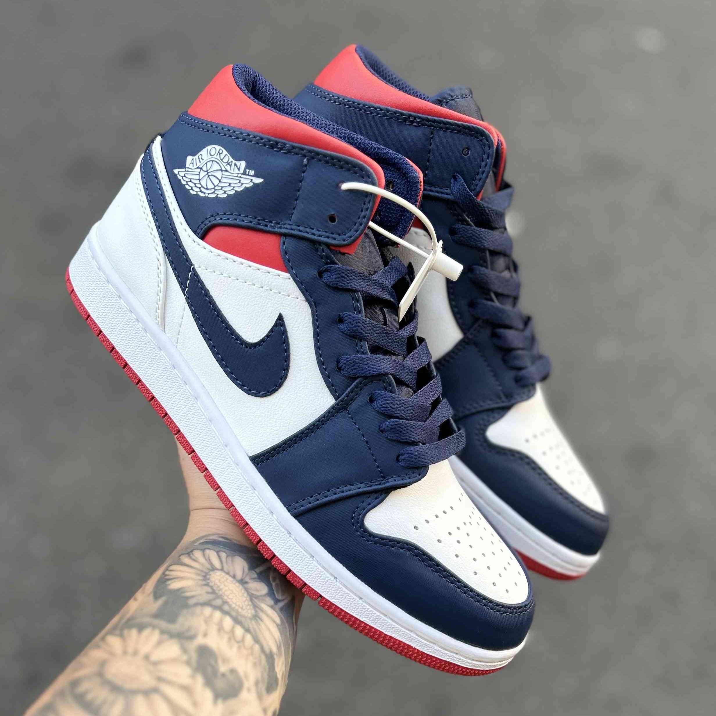 Air Jordan 1 Mid GS Olympic