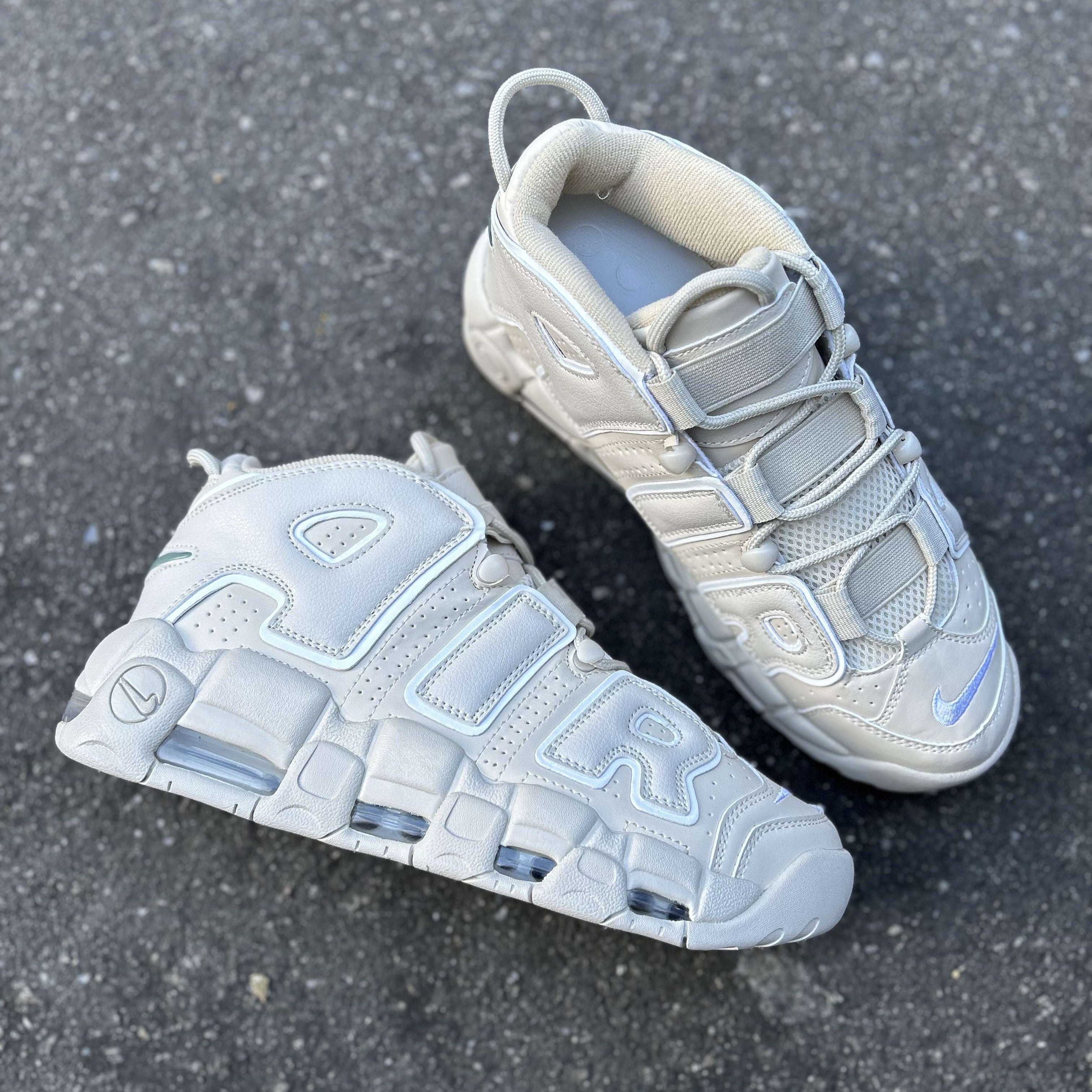 Air More Uptempo Low Light Bone
