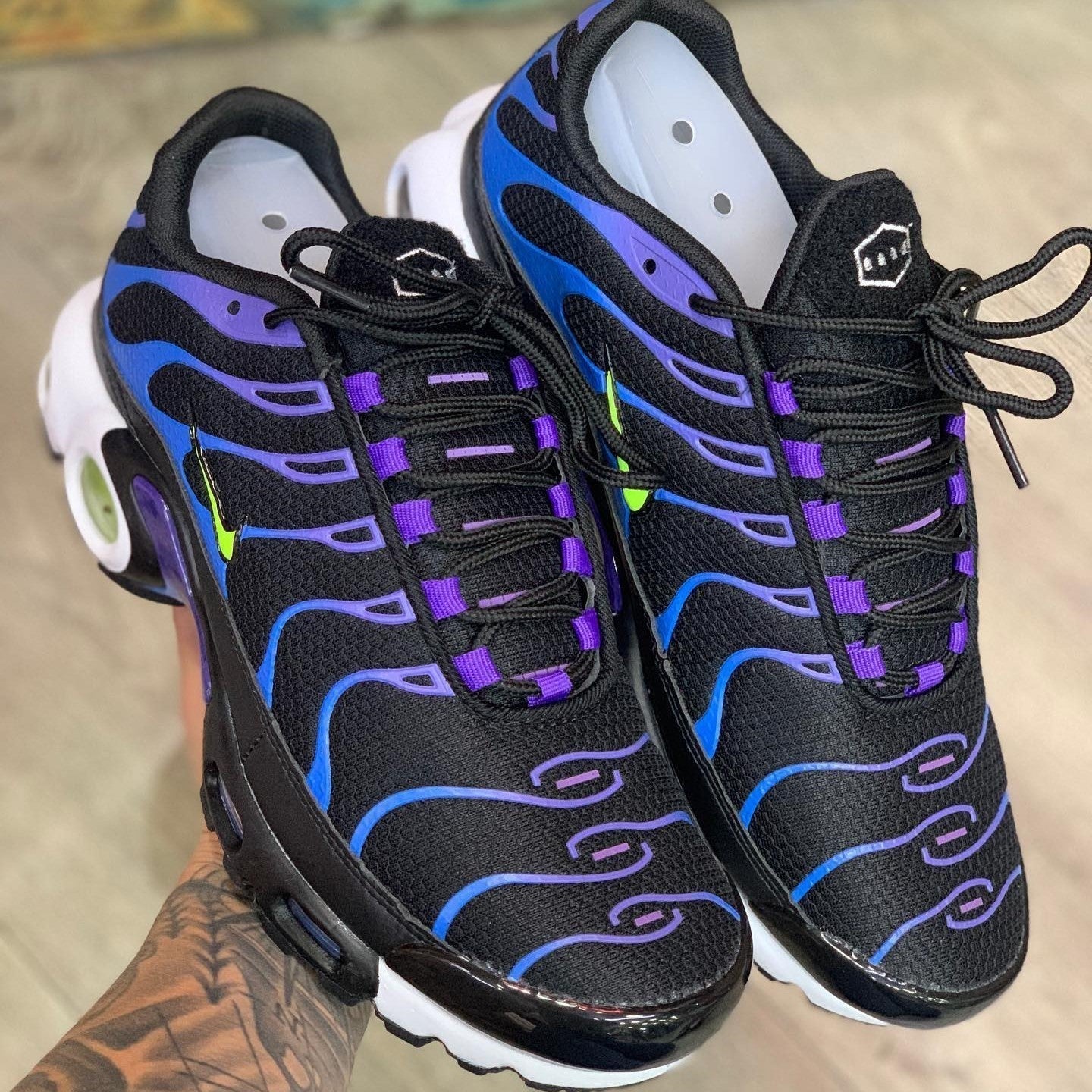 Air Max Plus TN Kaomoji