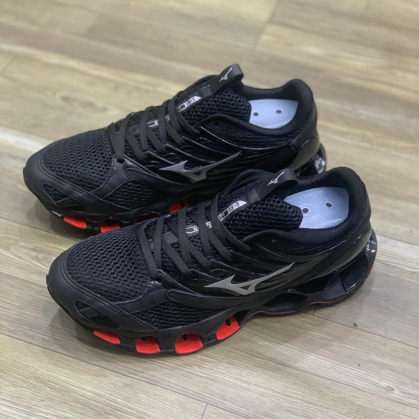 Wave Prophecy 13S Black Red Grey