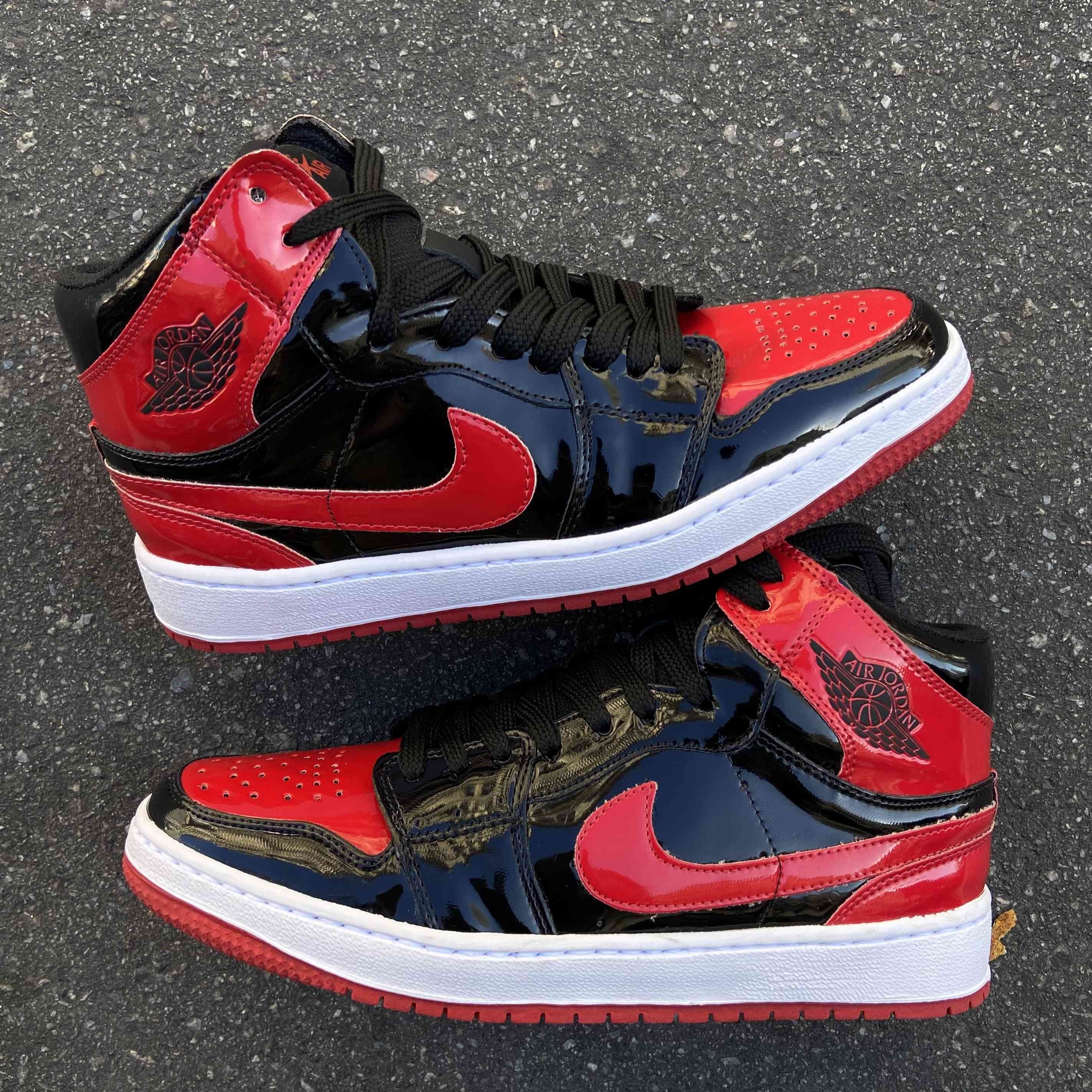 Air Jordan 1 High OG Bred Patent