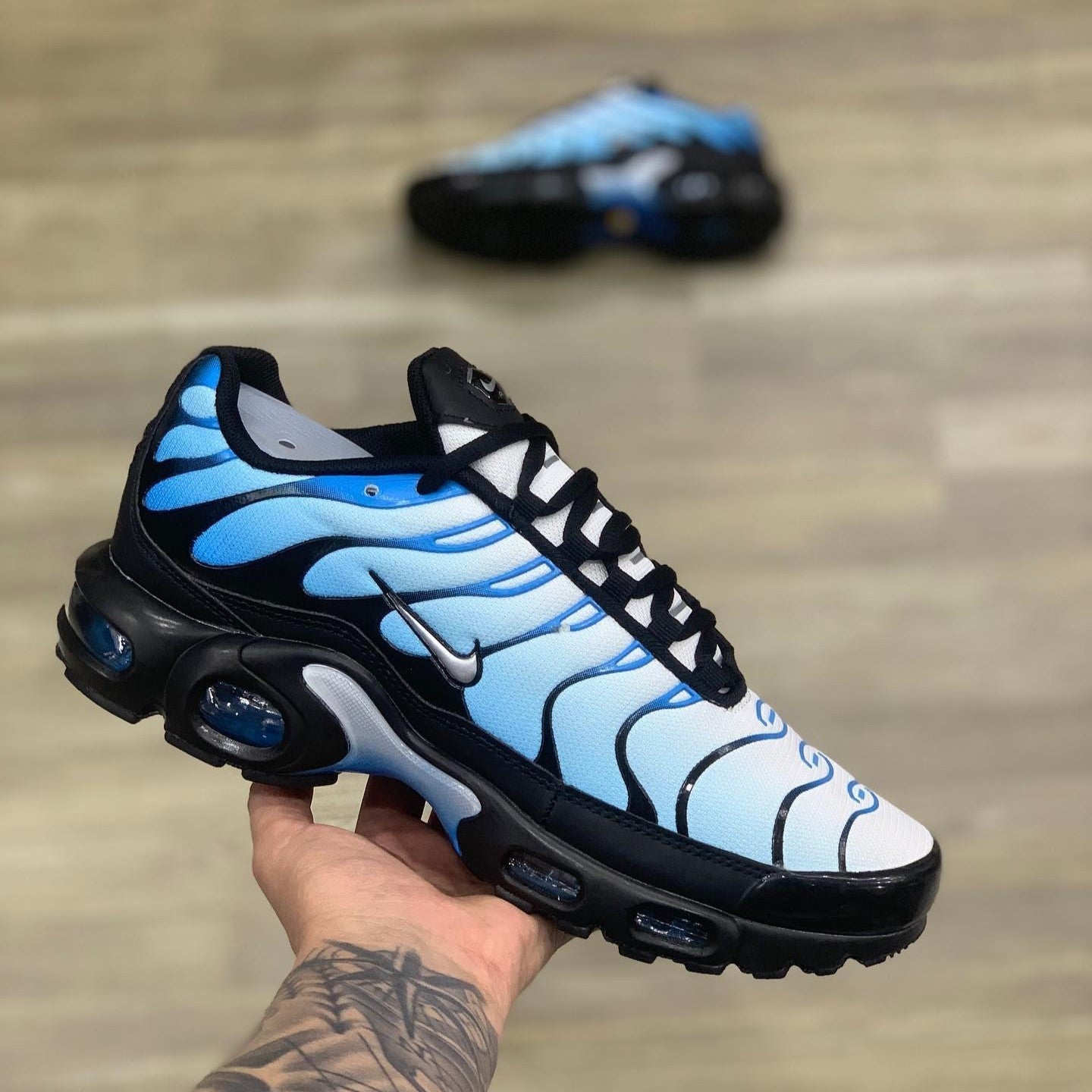 Air Max Plus TN Black Blue Gradient