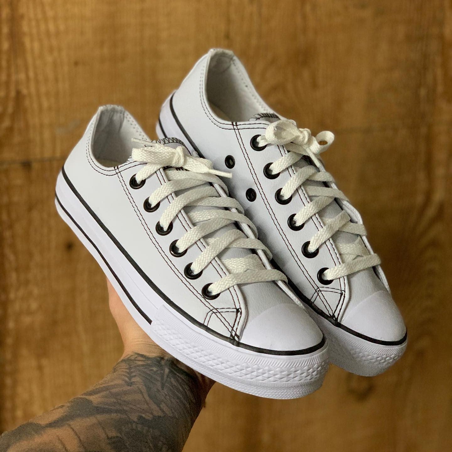 Chuck Taylor All Star Low Couro