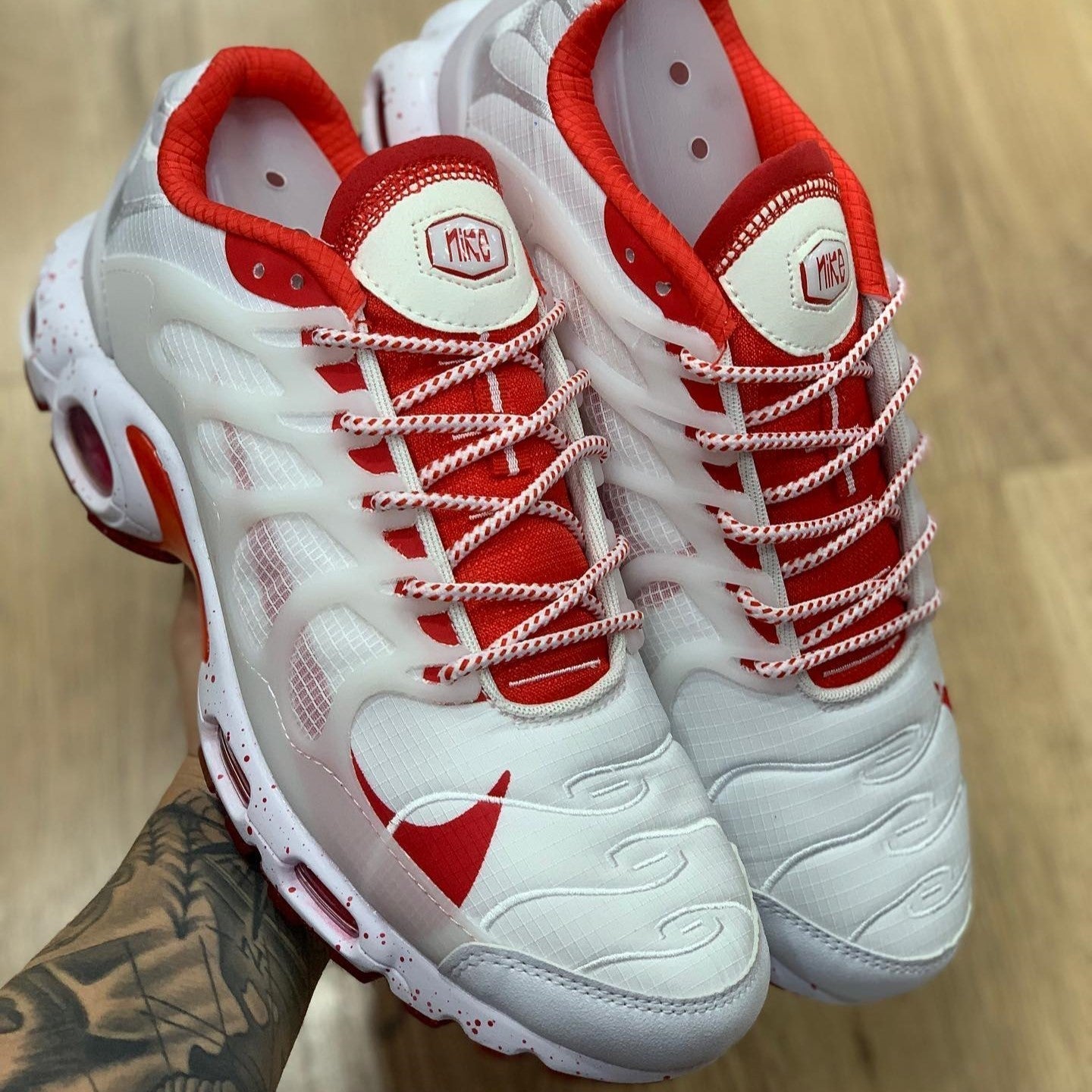 Air Max Terrascape Plus Pure Platinum Gym Red