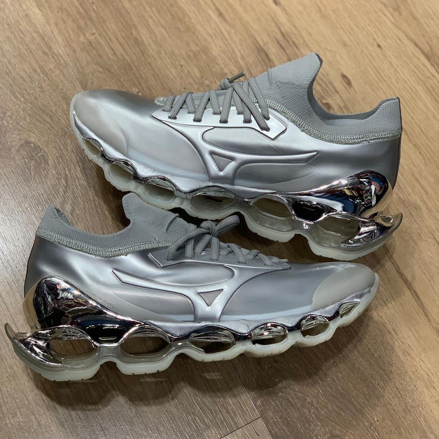 Wave Prophecy X Hajime Sorayama Grey