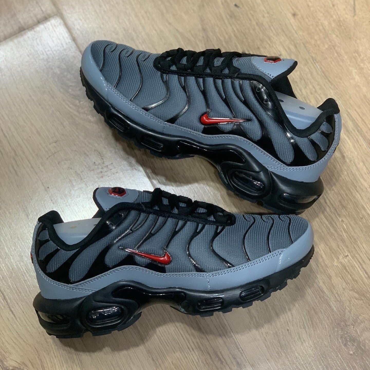 Air Max Plus TN Black Wolf Grey