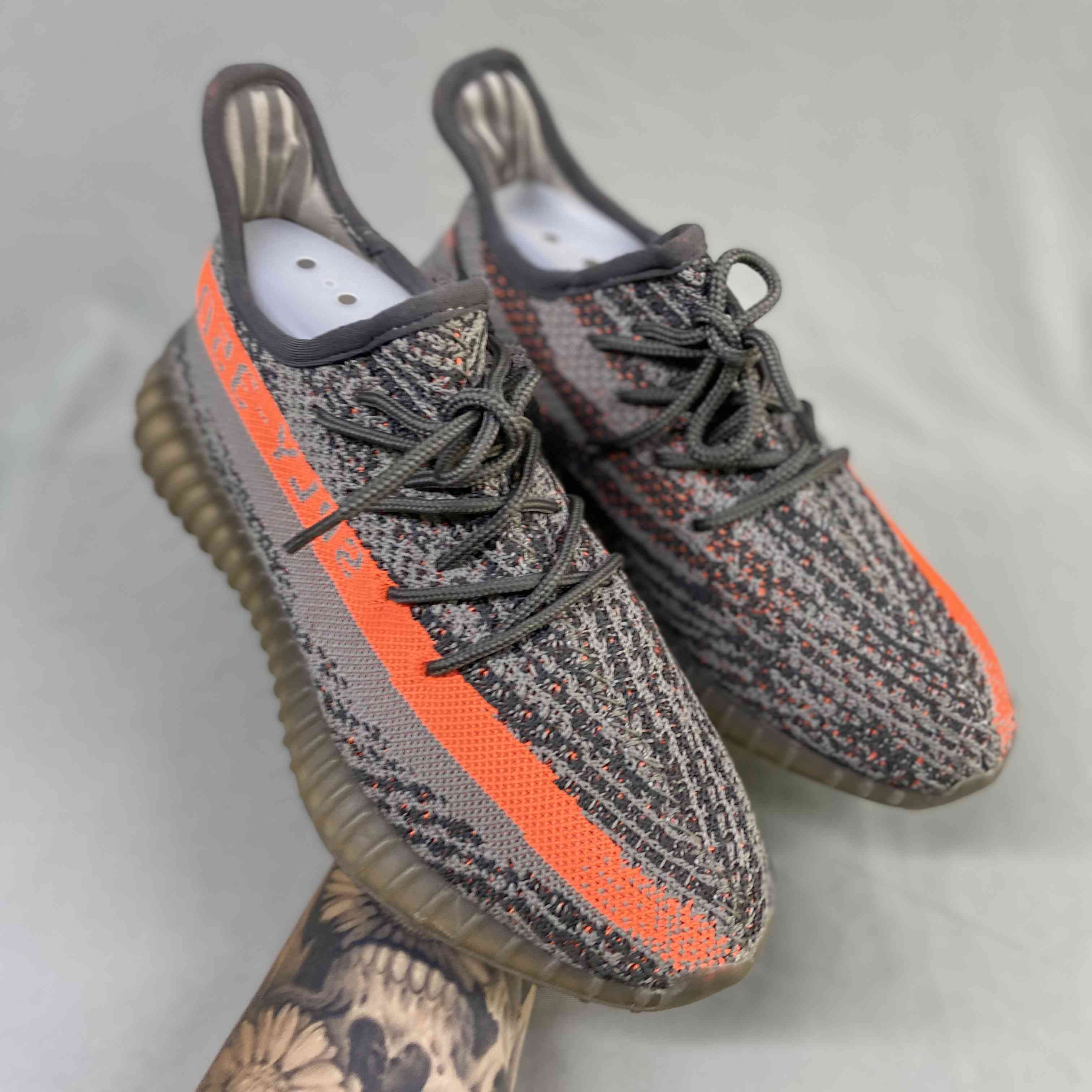 Yeezy Boost 350 v2 Beluga