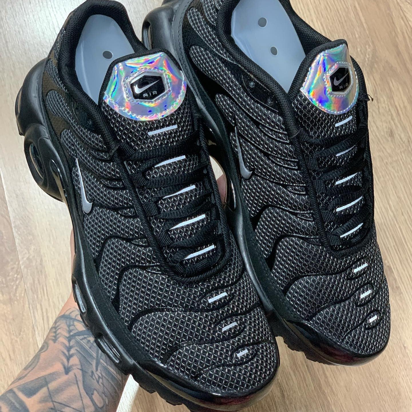 Air Max Plus Black Metallic Silver Refletive