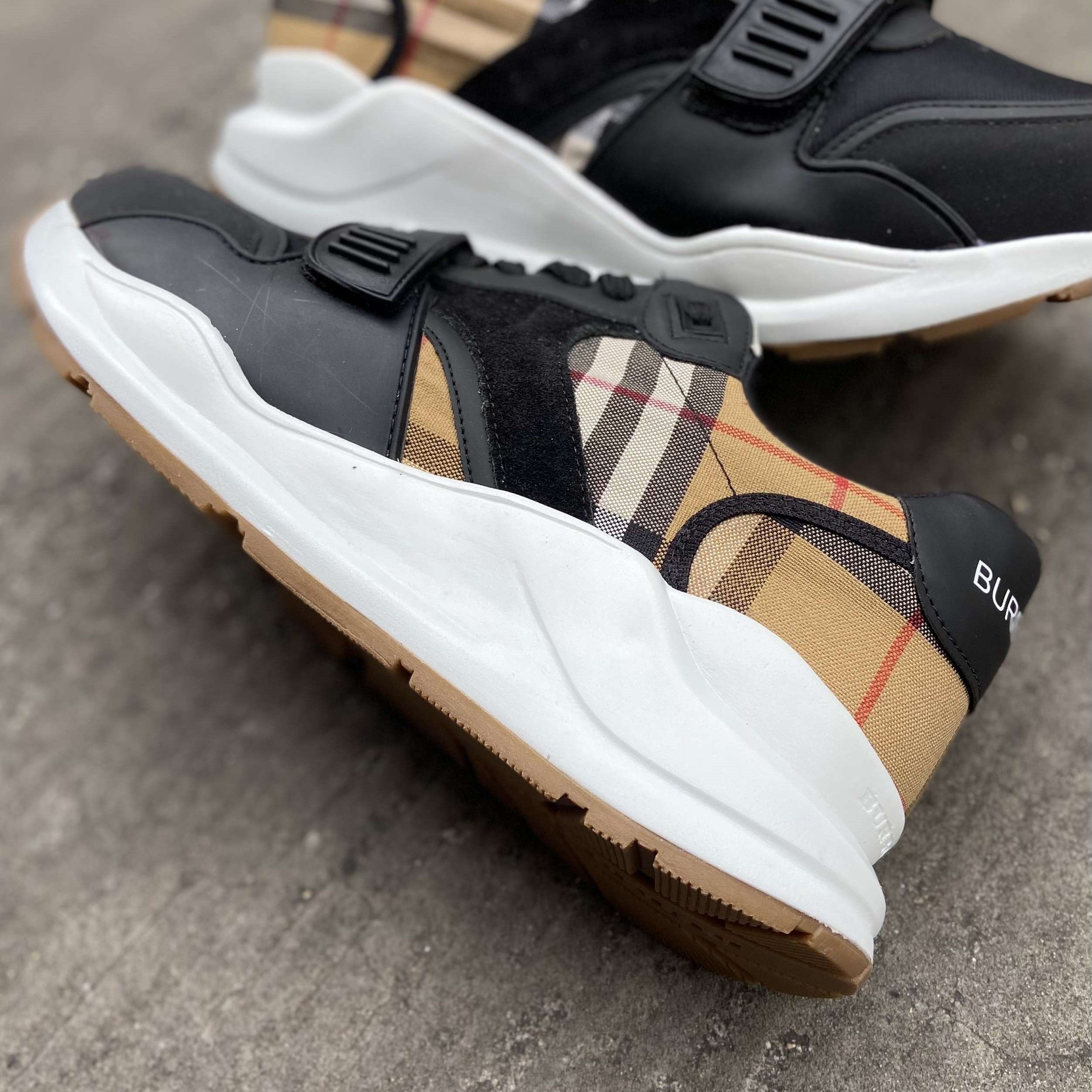 Burberry Ramsey Sneaker Black Beige