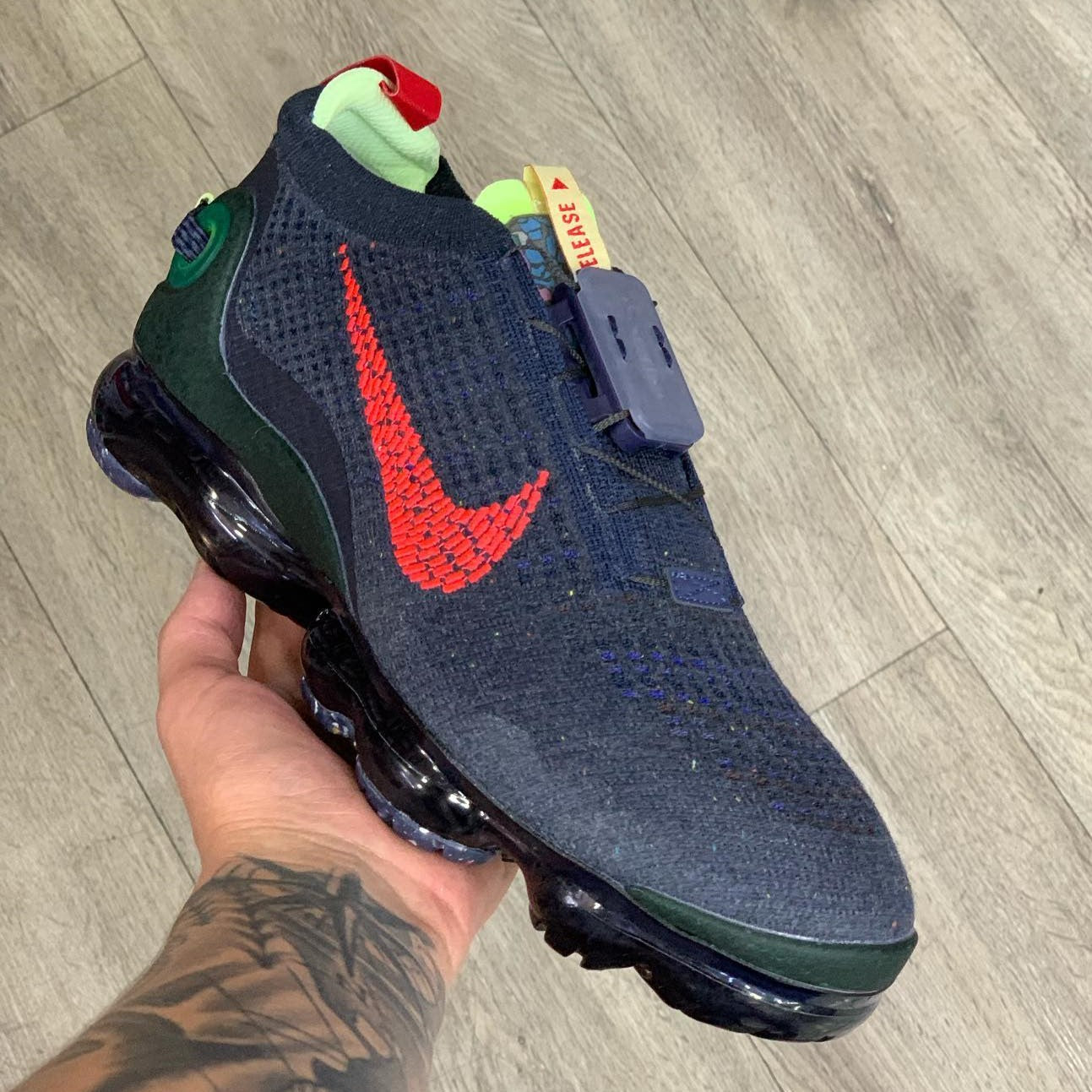 VaporMax 2020 GS Obsidian Siren Red
