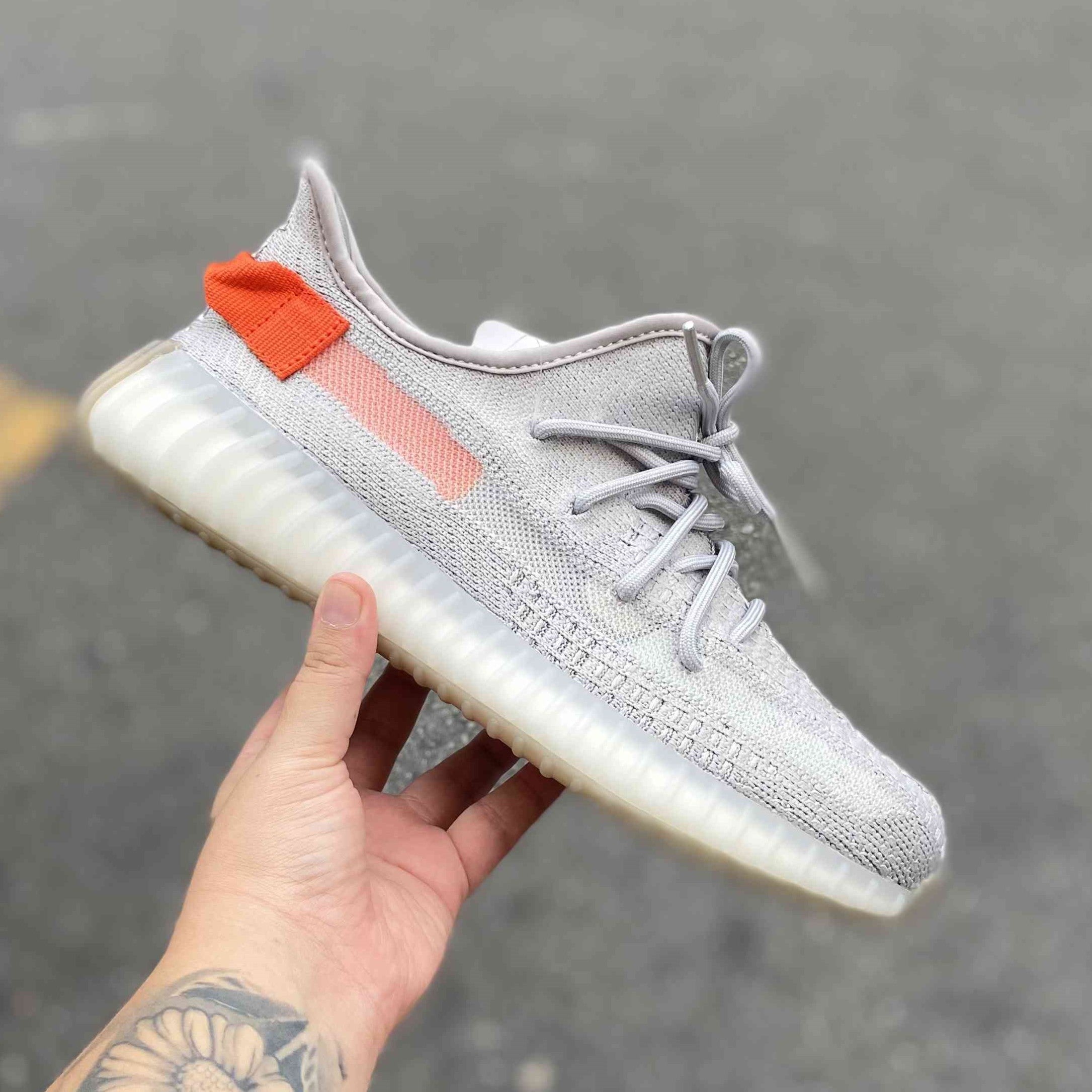 Yeezy Boost 350 v2 Tail Light