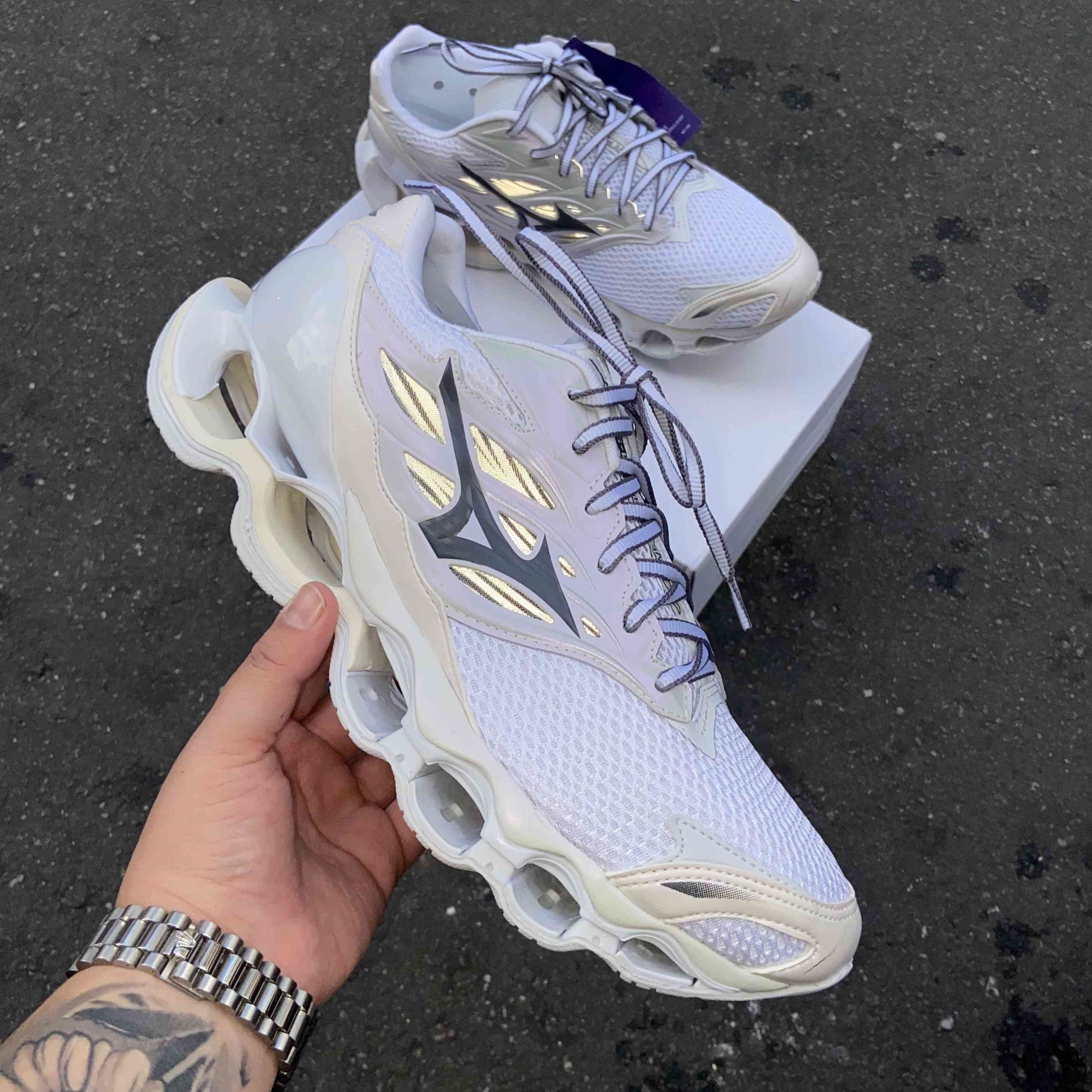 Wave Prophecy 11S White