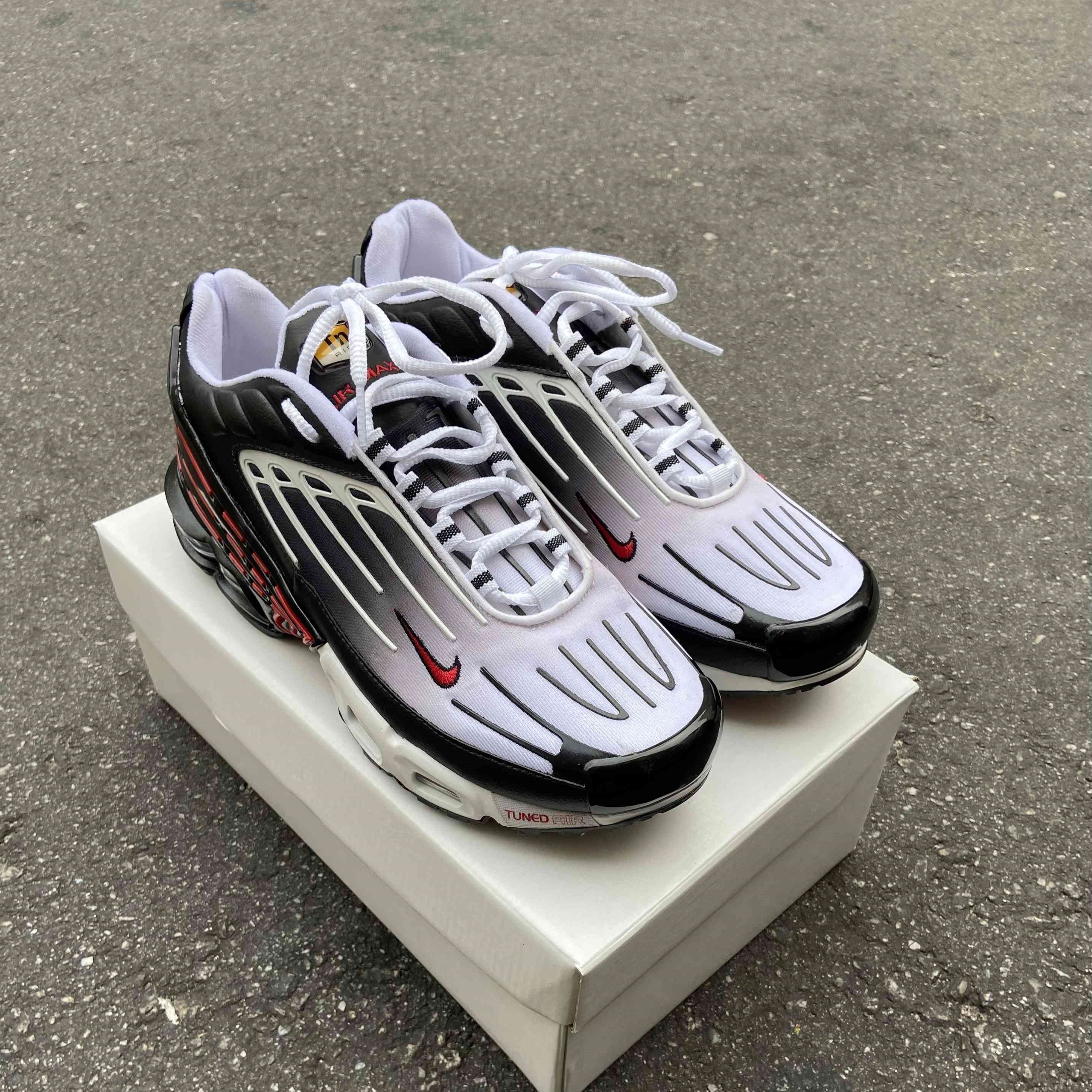 Air Max Plus TN 3 Black University Red