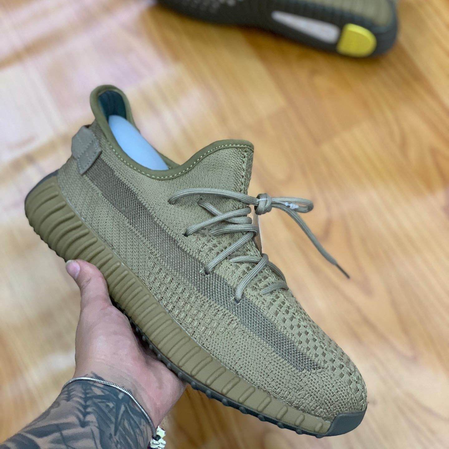 Yeezy Boost 350 v2 Earth