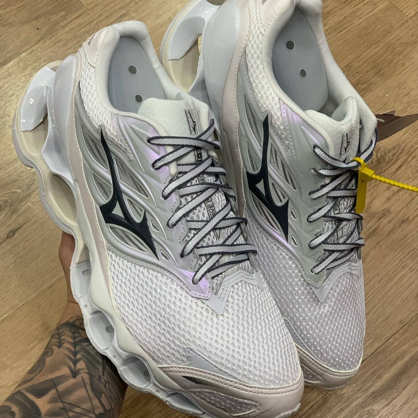 Wave Prophecy 11S White