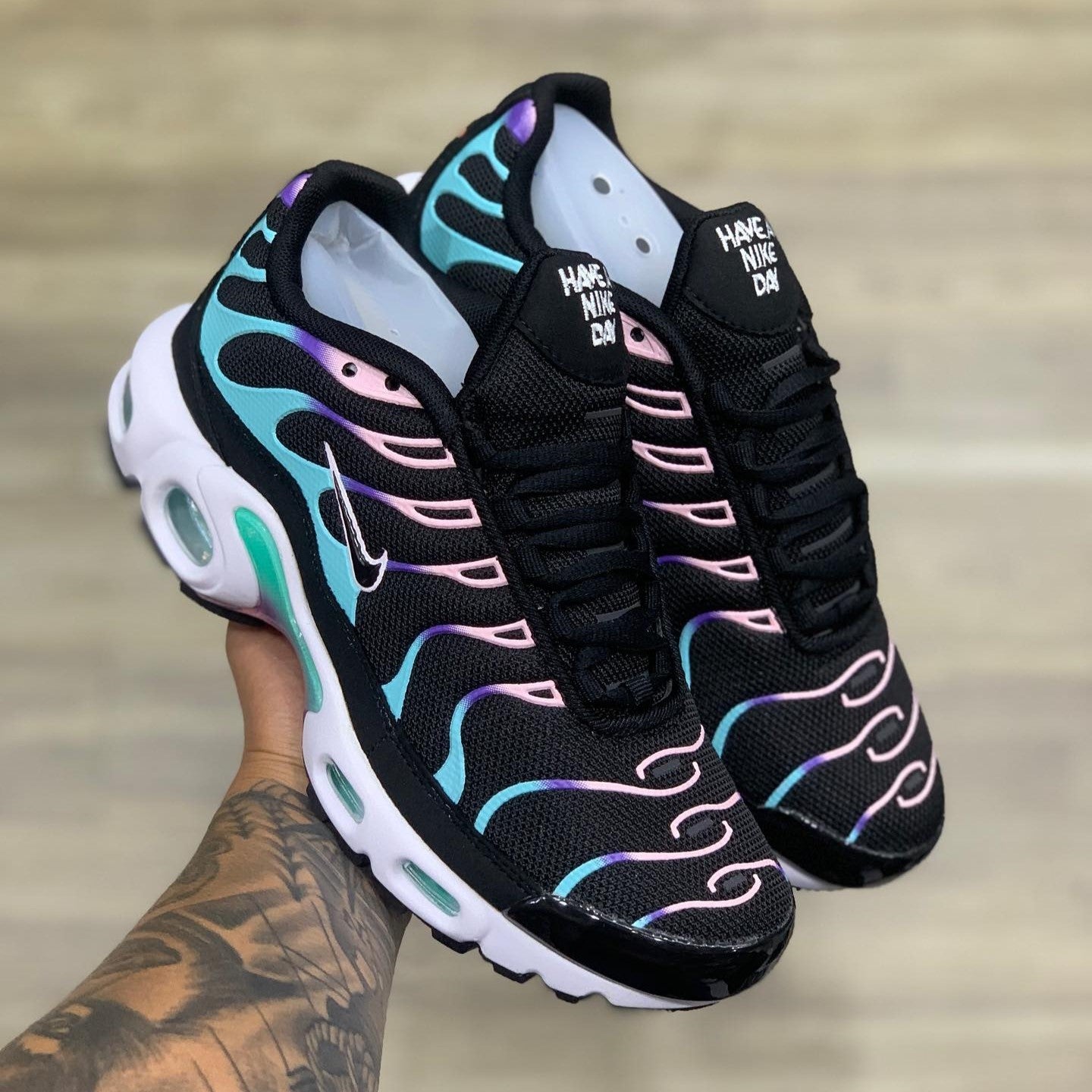 Air Max Plus TN Have a Nike Day