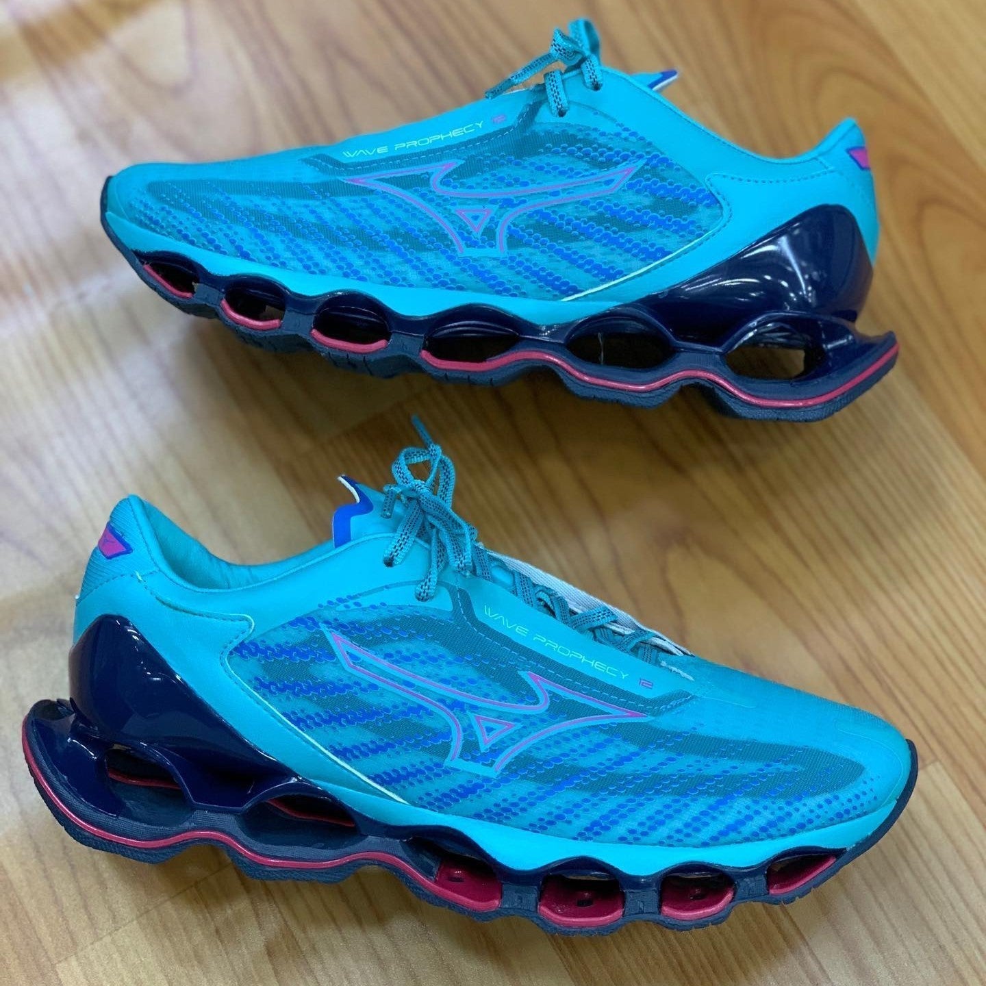 Wave Prophecy 12 Blue Pink