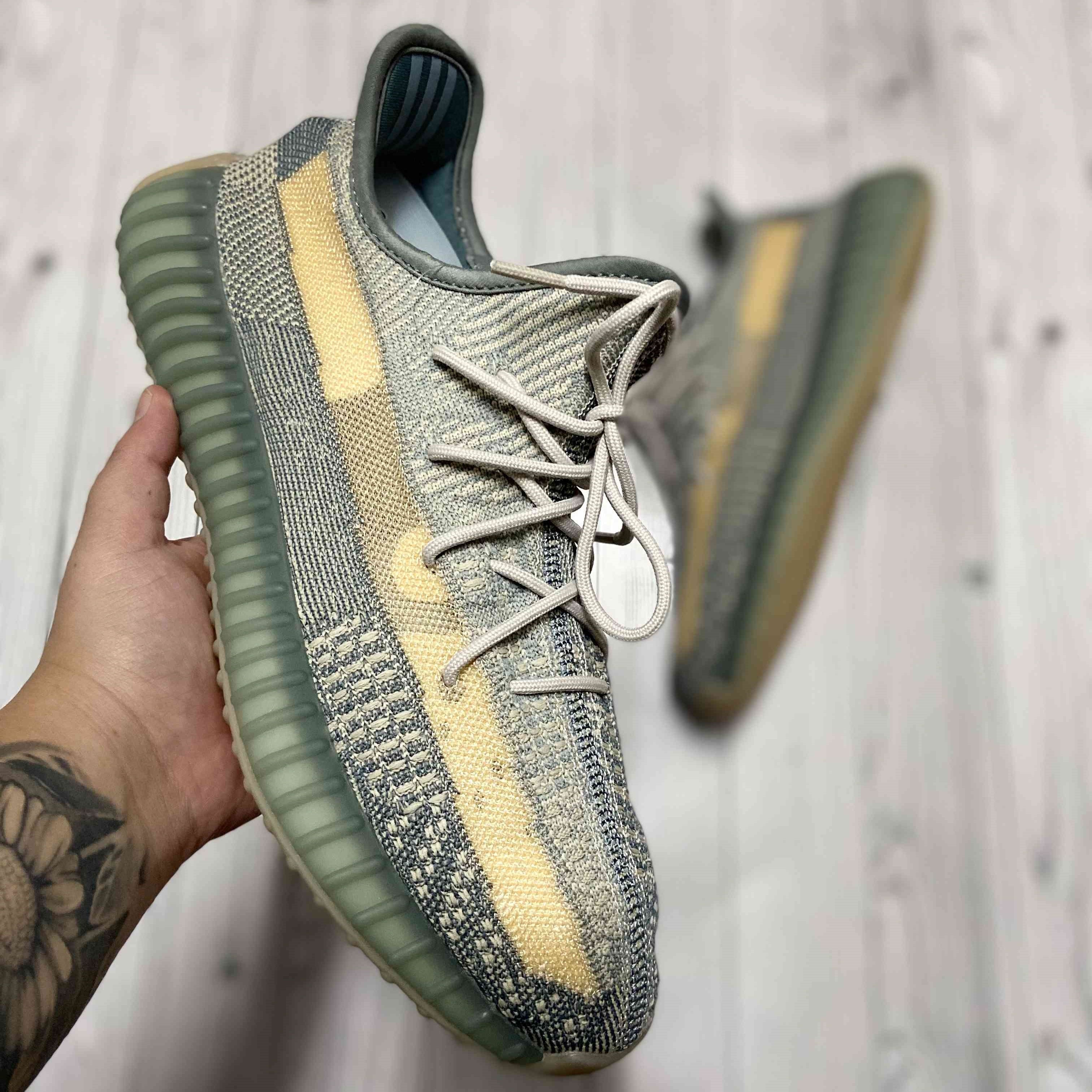 Yeezy Boost 350 v2 Israfil