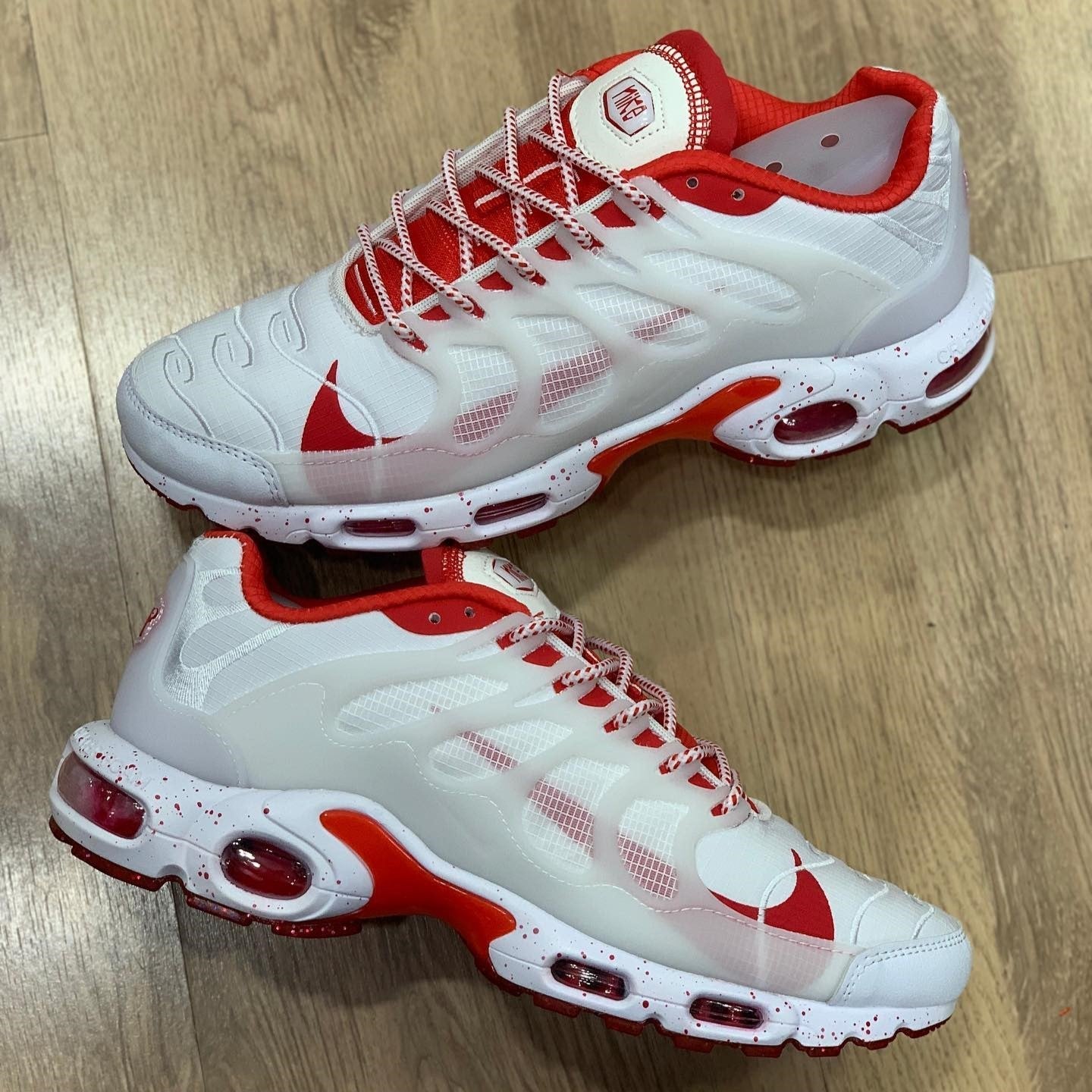 Air Max Terrascape Plus Pure Platinum Gym Red