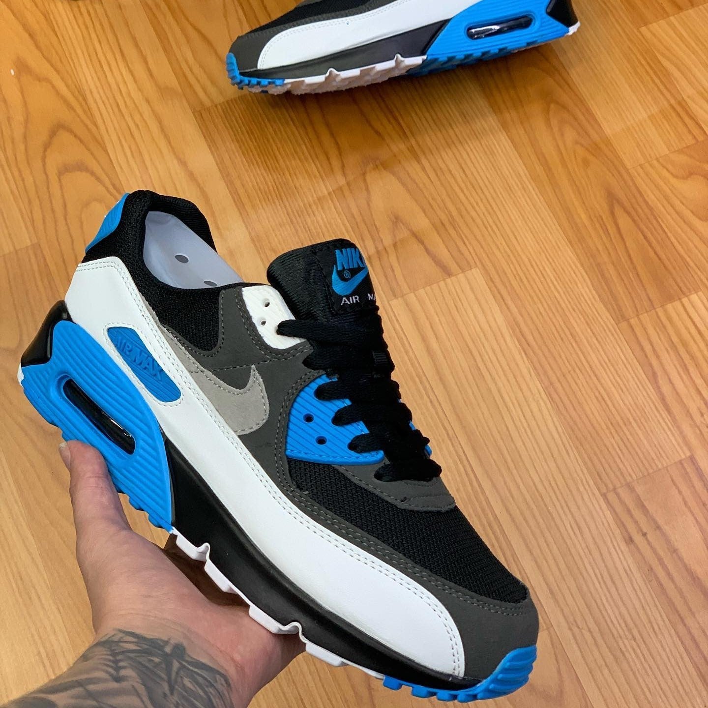 Air Max 90 Reverse Laser Blue