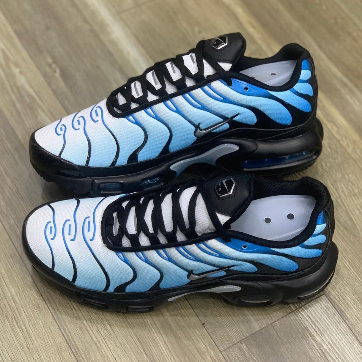Air Max Plus TN Black Blue Gradient