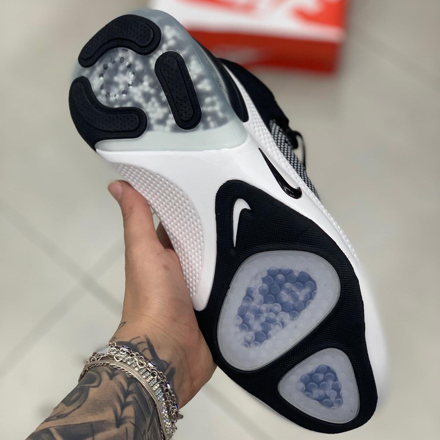 Joyride Run Flyknit Oreo