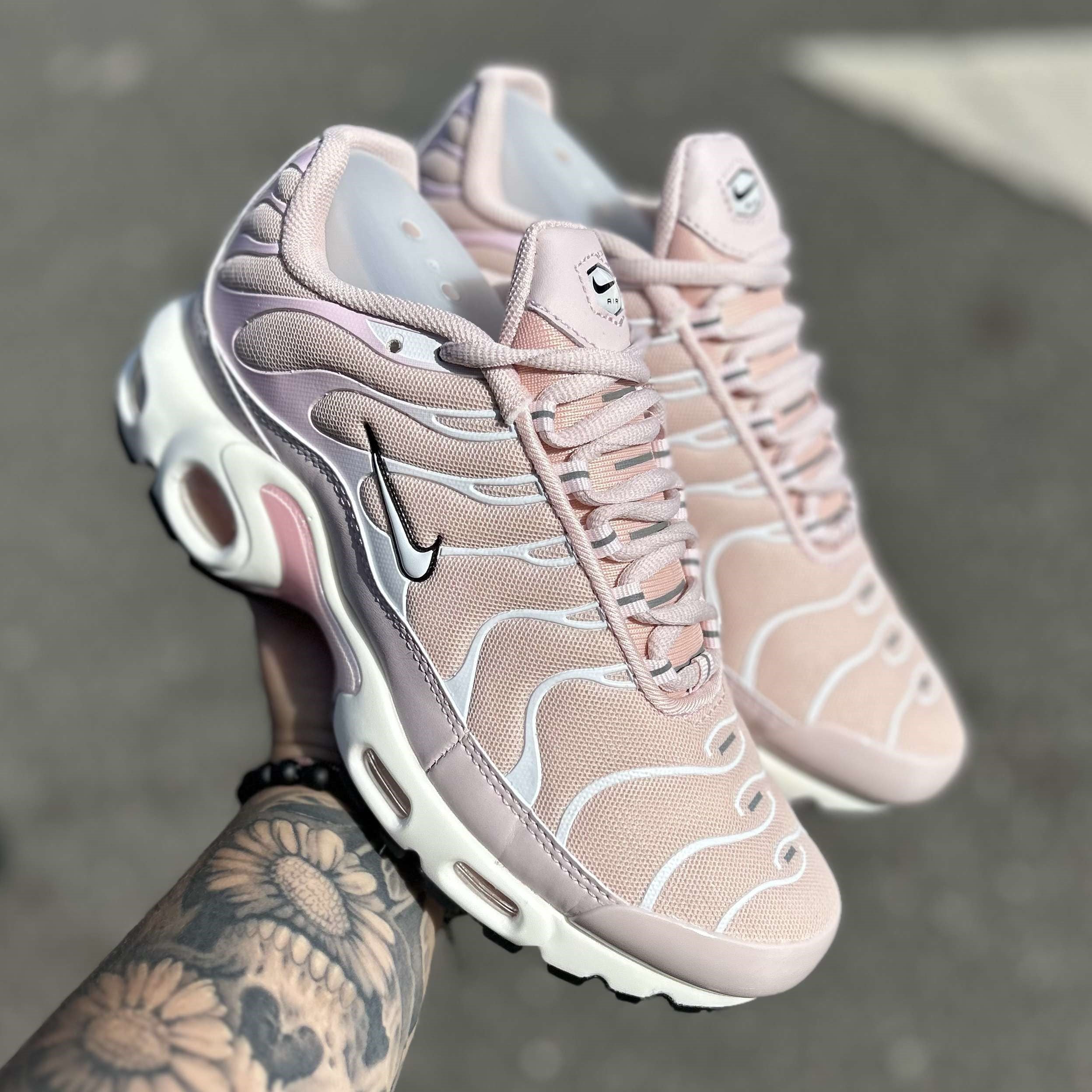 Air Max Plus TN Sandrift Oxford Pink