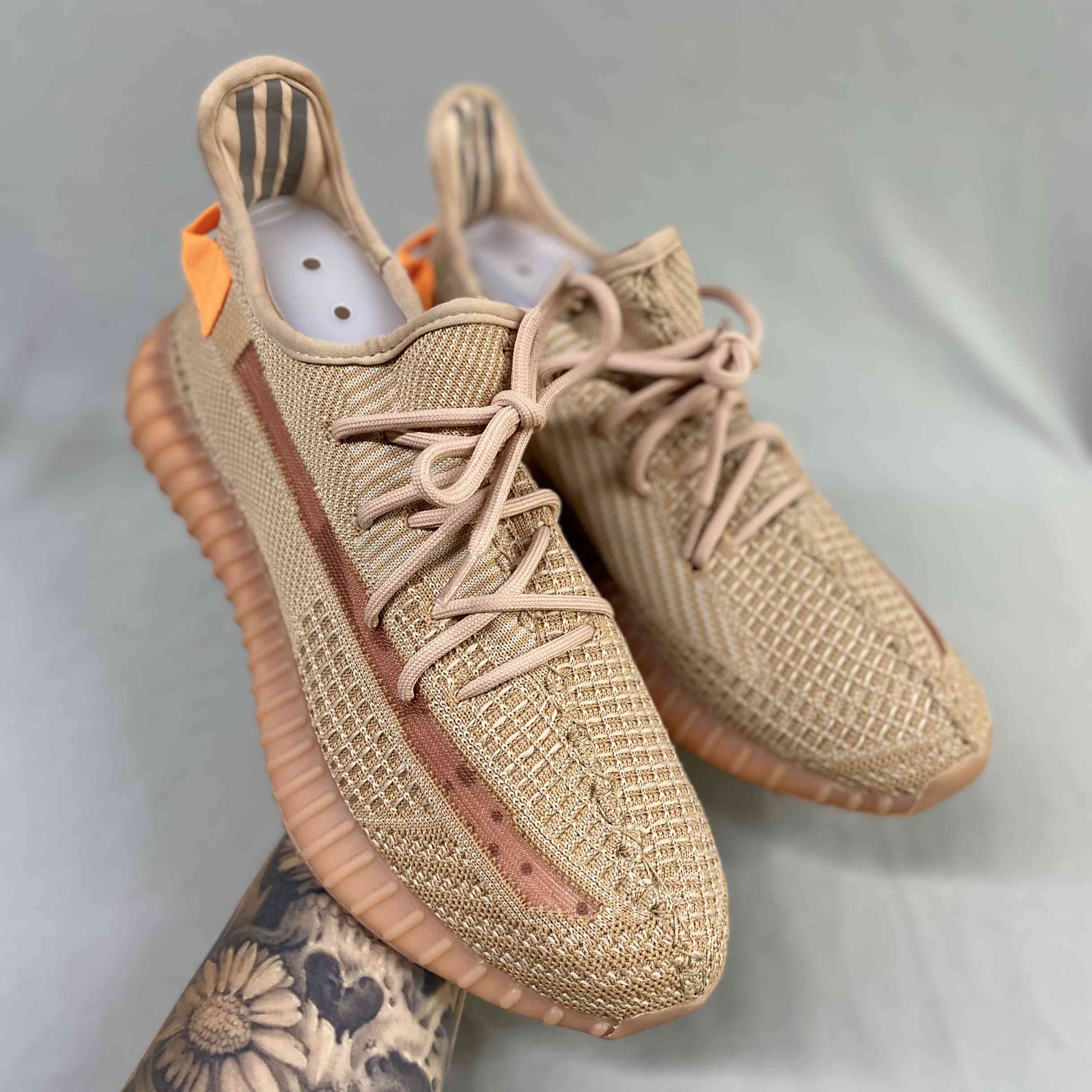 Yeezy Boost 350 v2 Clay