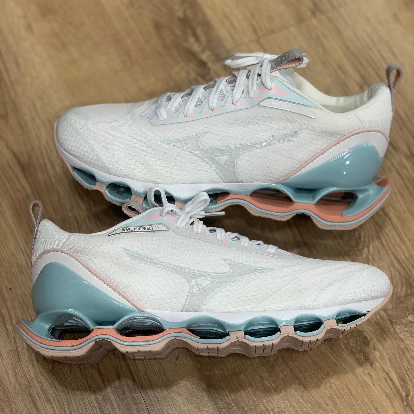 Wave Prophecy 11 Shock Absorption Breathable Blue Pink