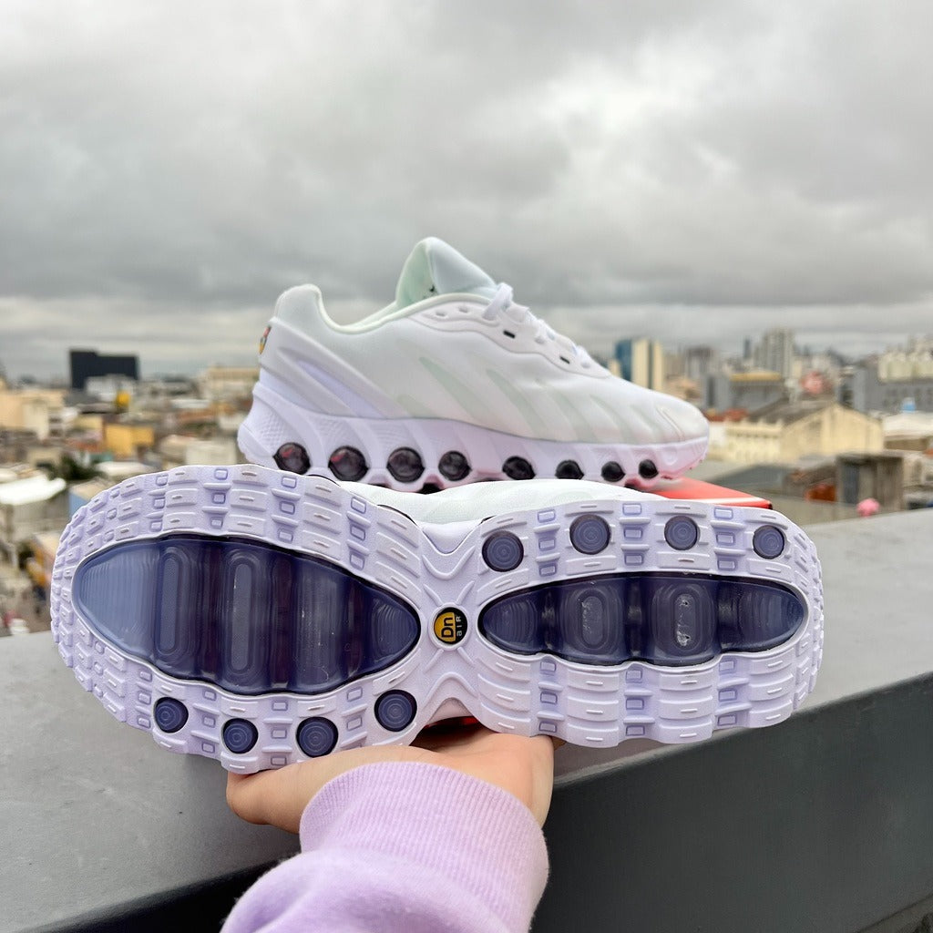 Air Max DN8 Pure Platinum Black