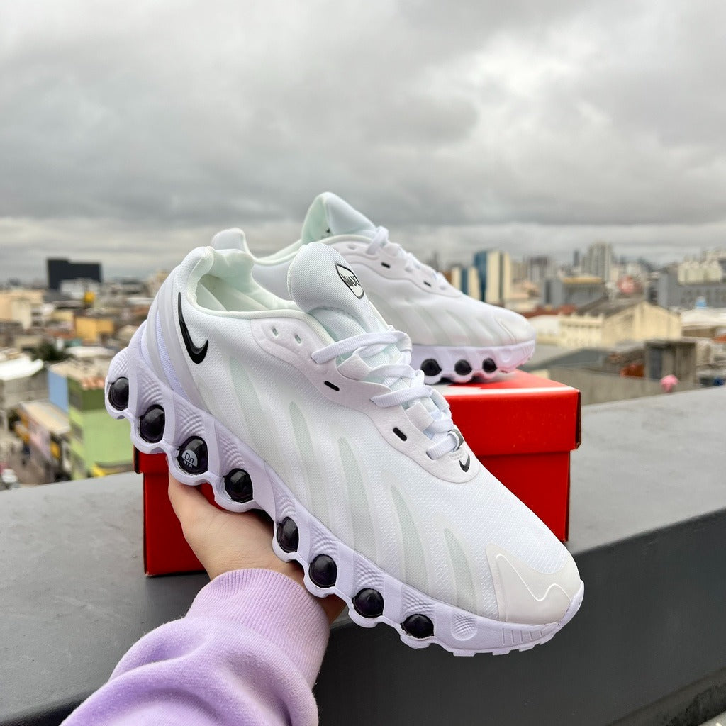 Air Max DN8 Pure Platinum Black