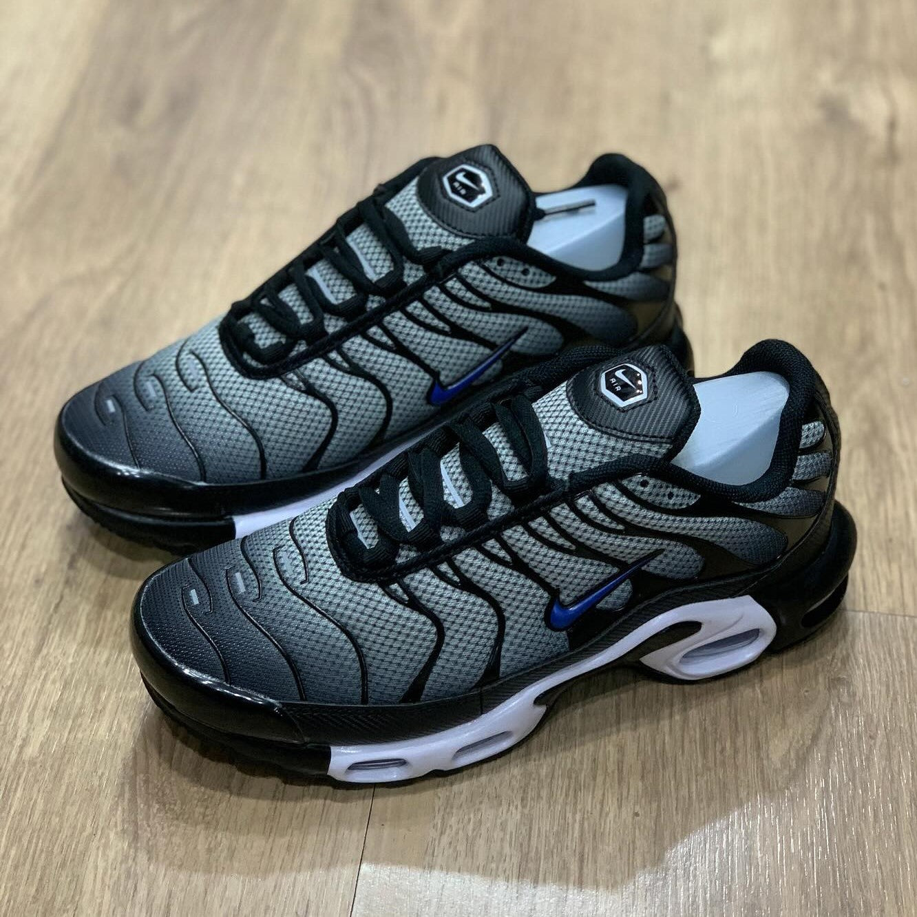 Air Max Plus TN Black Midnight Navy