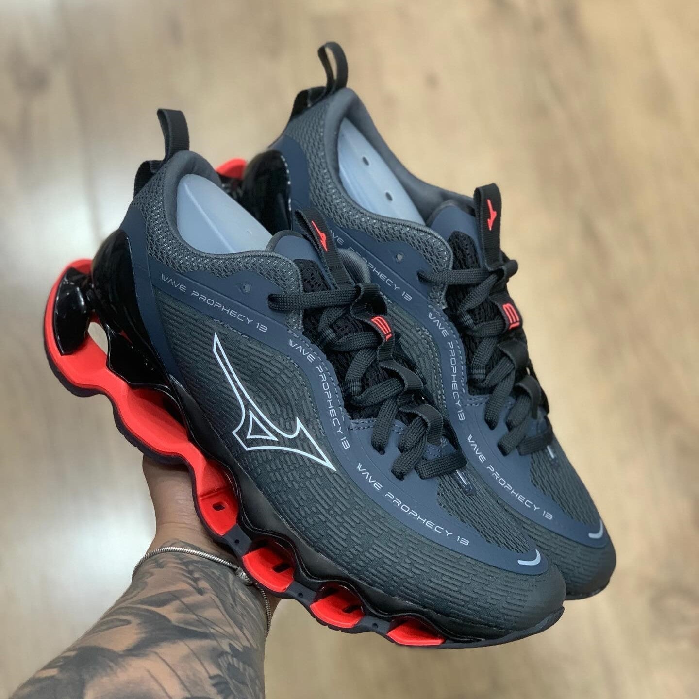 Wave Prophecy 13 Grey Red