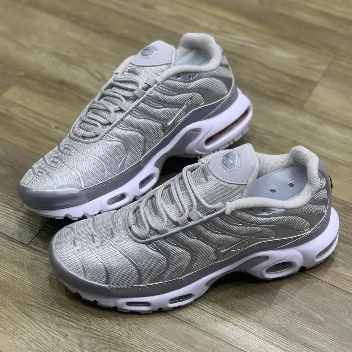 Air Max Plus TN Metalic Silver