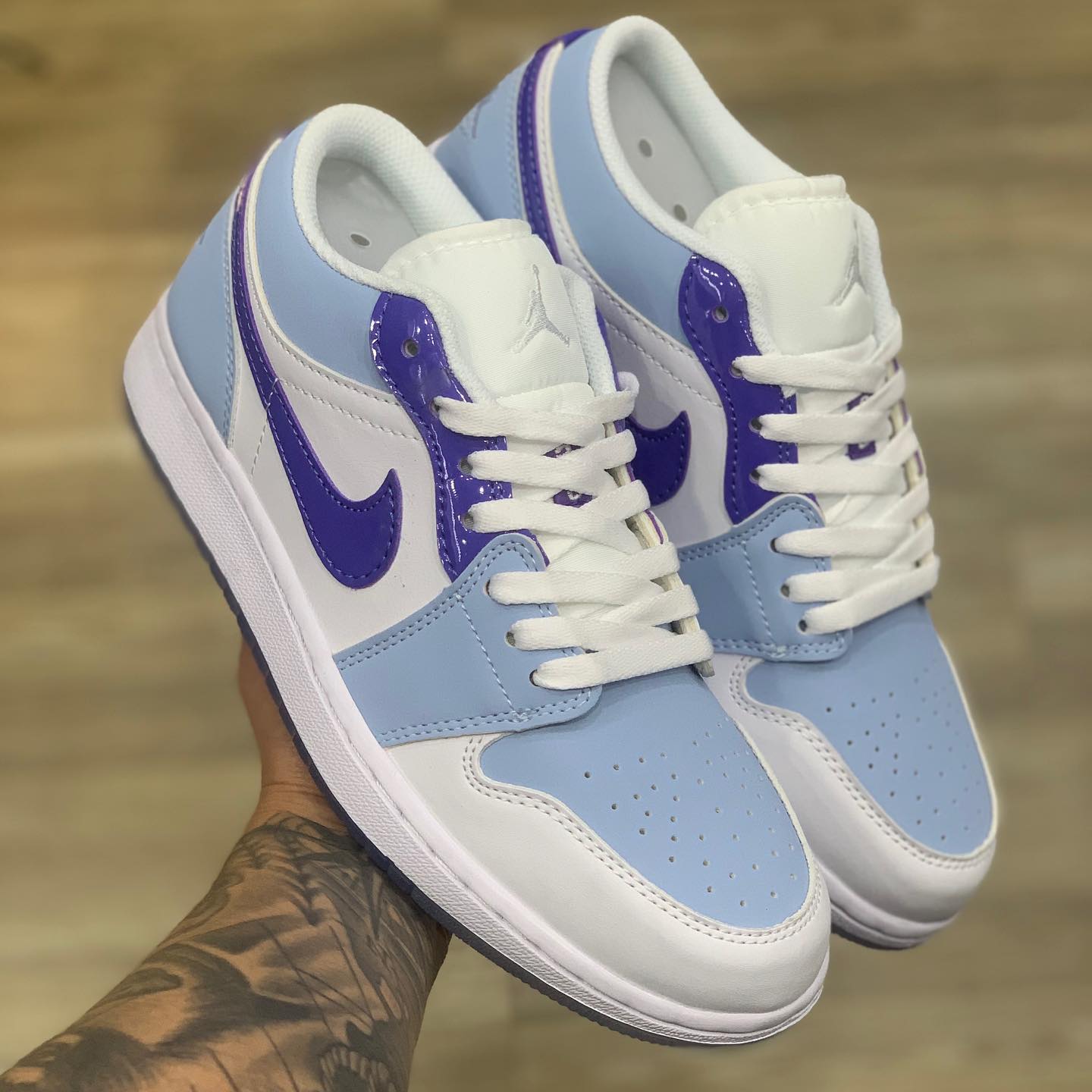 Air Jordan 1 Low SE Mighty Swooshers