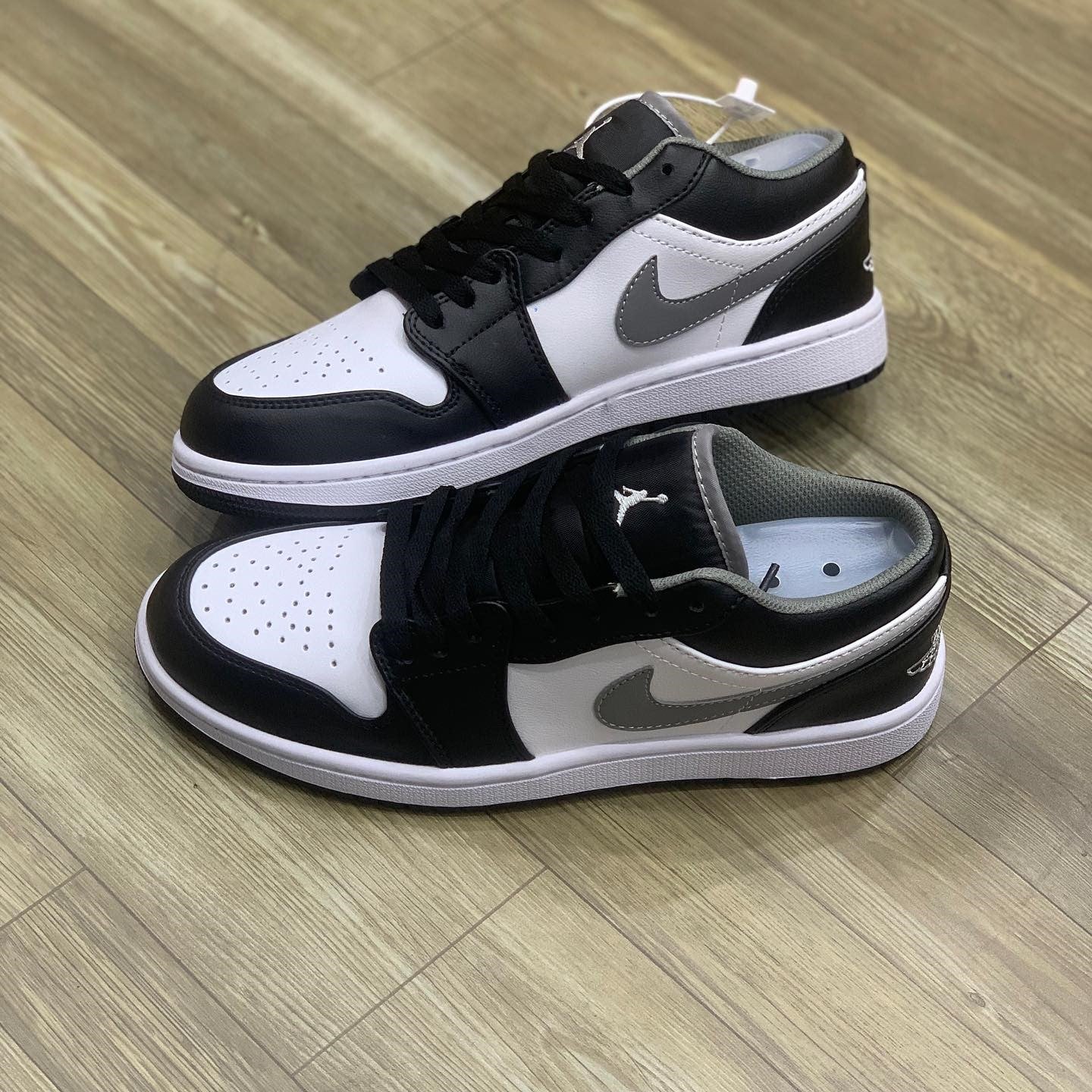 Air Jordan 1 Low Black White Grey