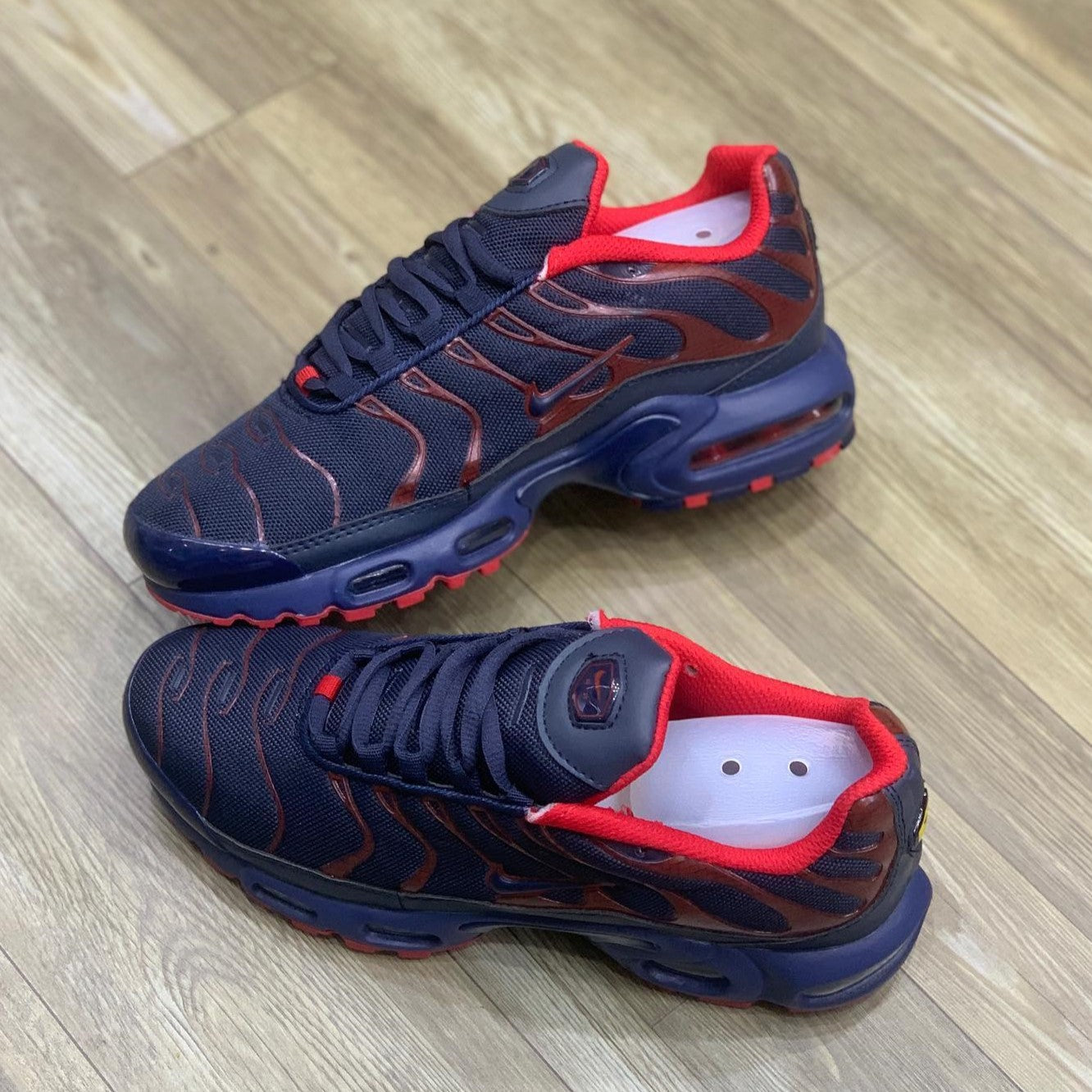 Air Max Plus TN Navy Red