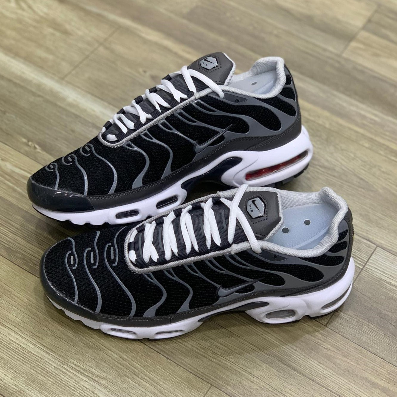 Air Max Plus TN Greyscale Cool Grey