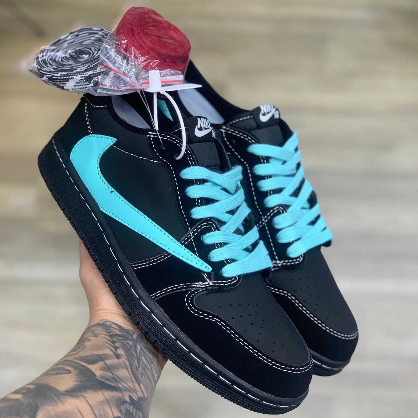 Air Jordan 1 Low 11837 x TIFFANY & CO.x Travis Scott