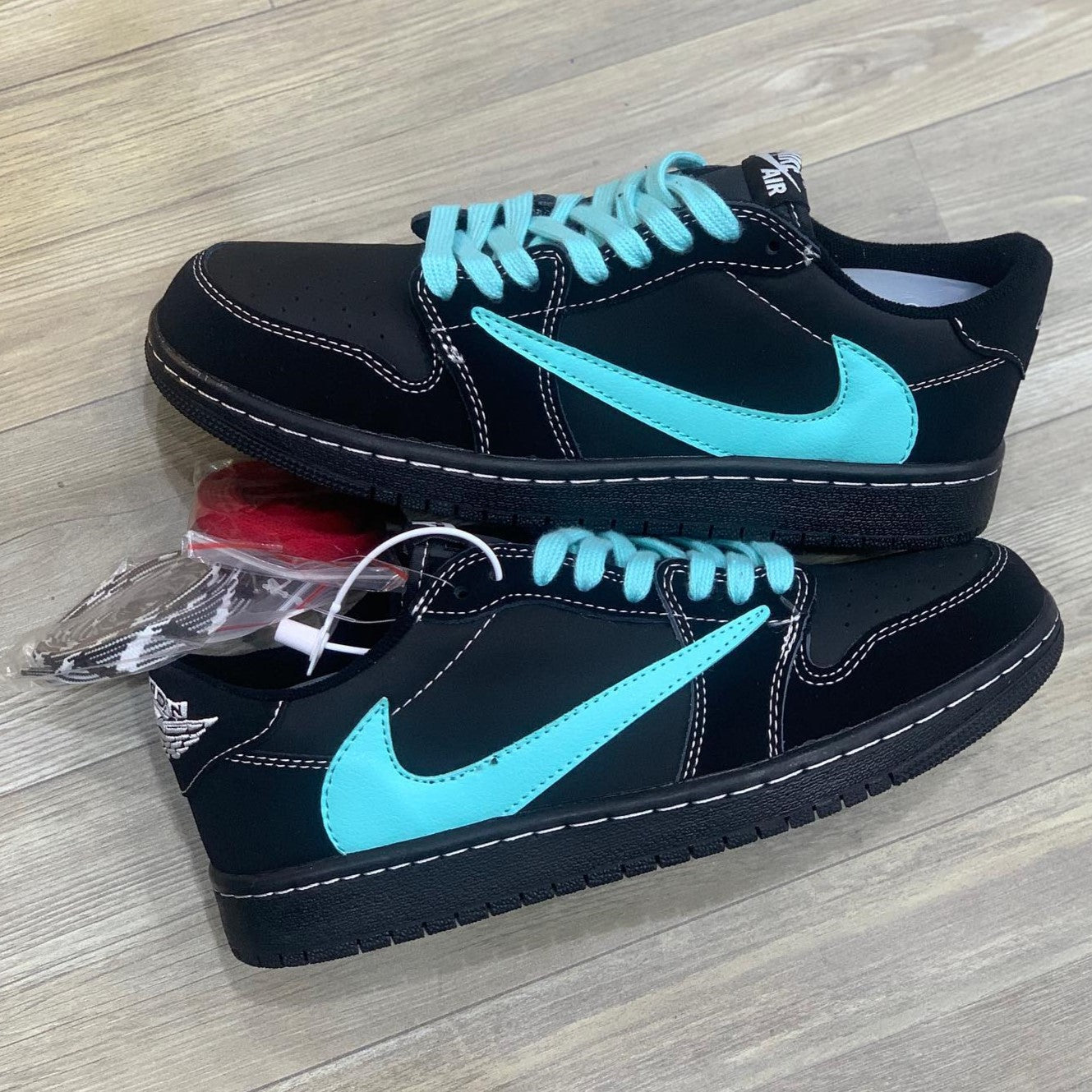 Air Jordan 1 Low 11837 x TIFFANY & CO.x Travis Scott