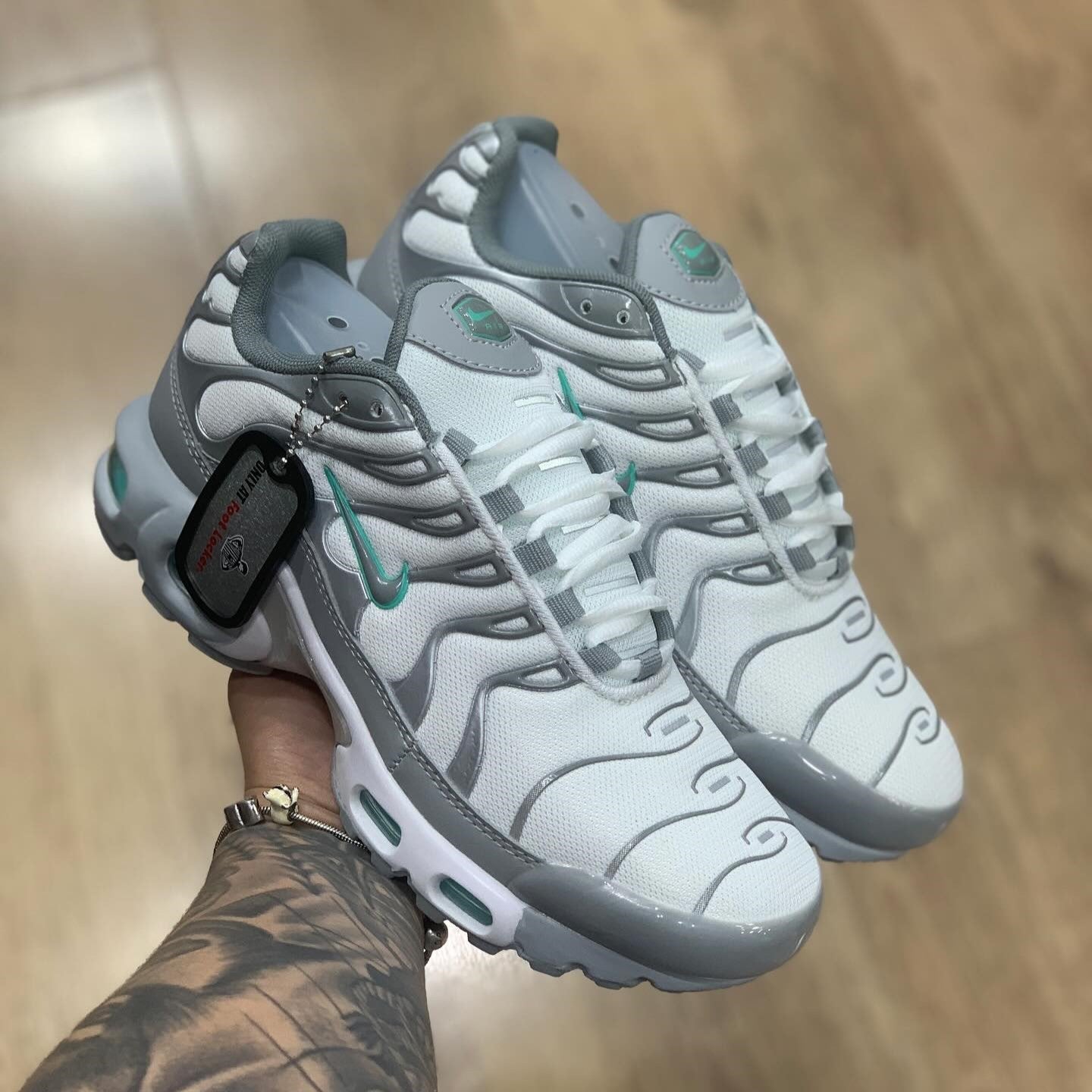 Air Max Plus TN Light Smoke Grey Glacier Ice