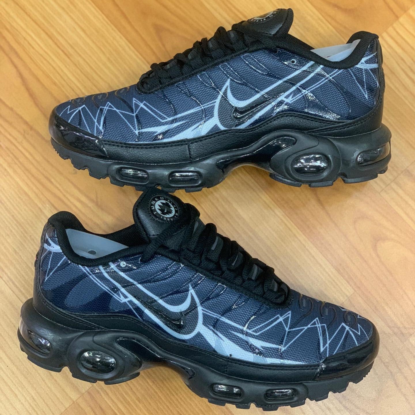 Air Max Plus TN La Requin Black