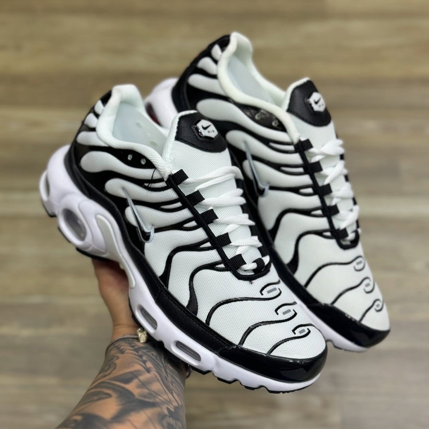 Air Max Plus TN Essential Panda